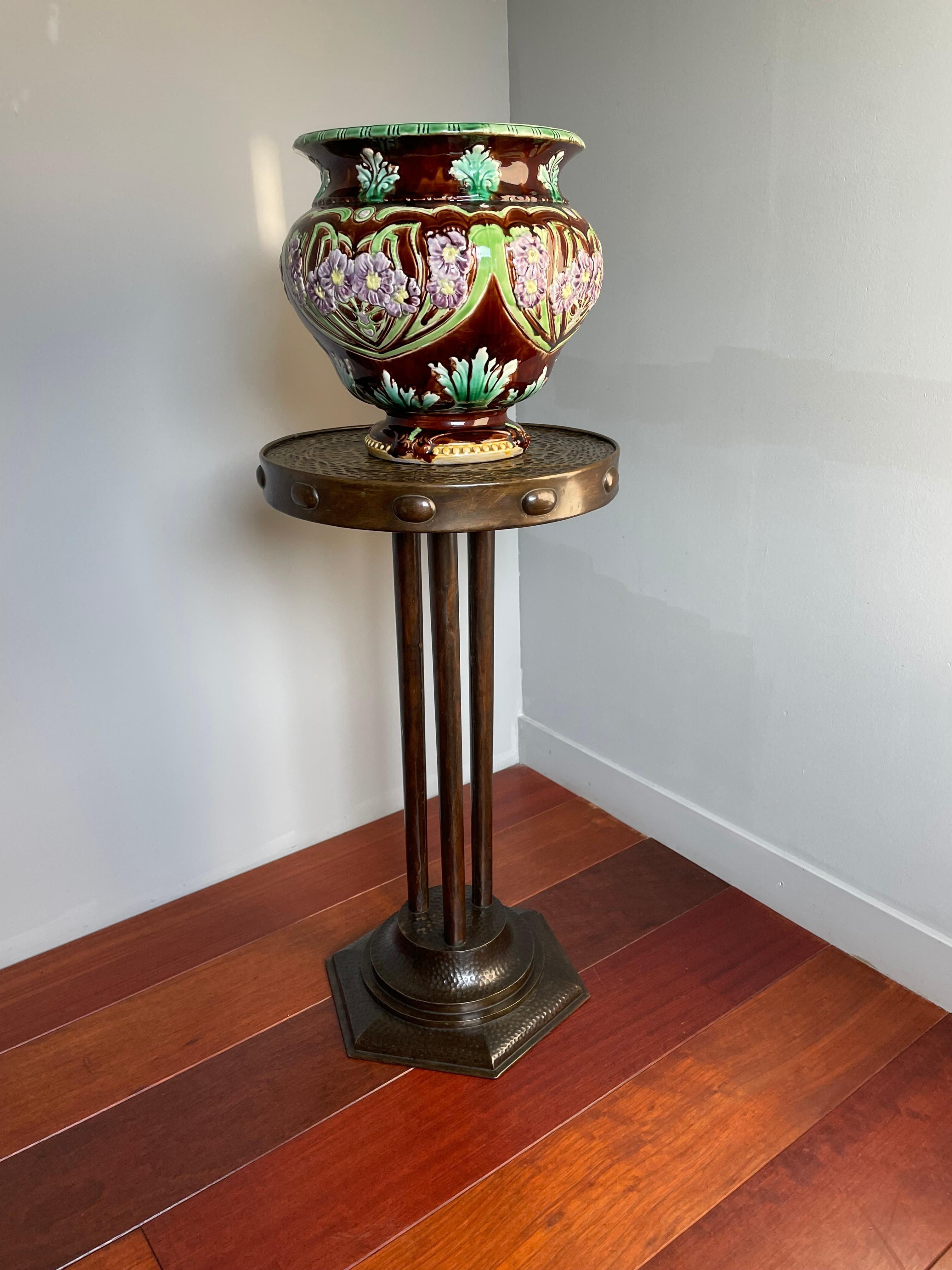Antique & Unique Arts & Crafts Hand Hammered Brass Pedestal Stand / Table ca1900 7