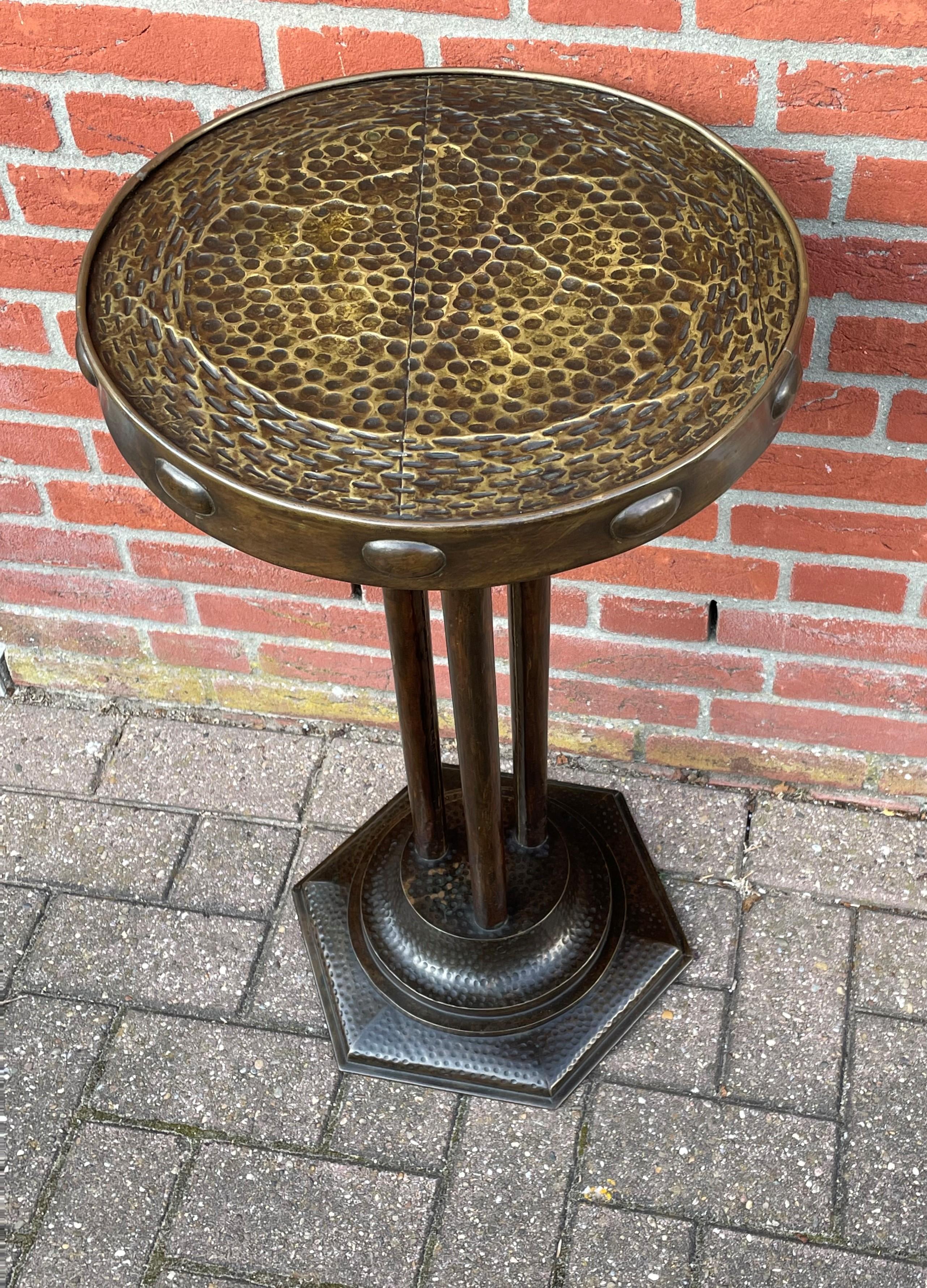 Arts and Crafts Antique & Unique Arts & Crafts Hand Hammered Brass Pedestal Stand / Table ca1900