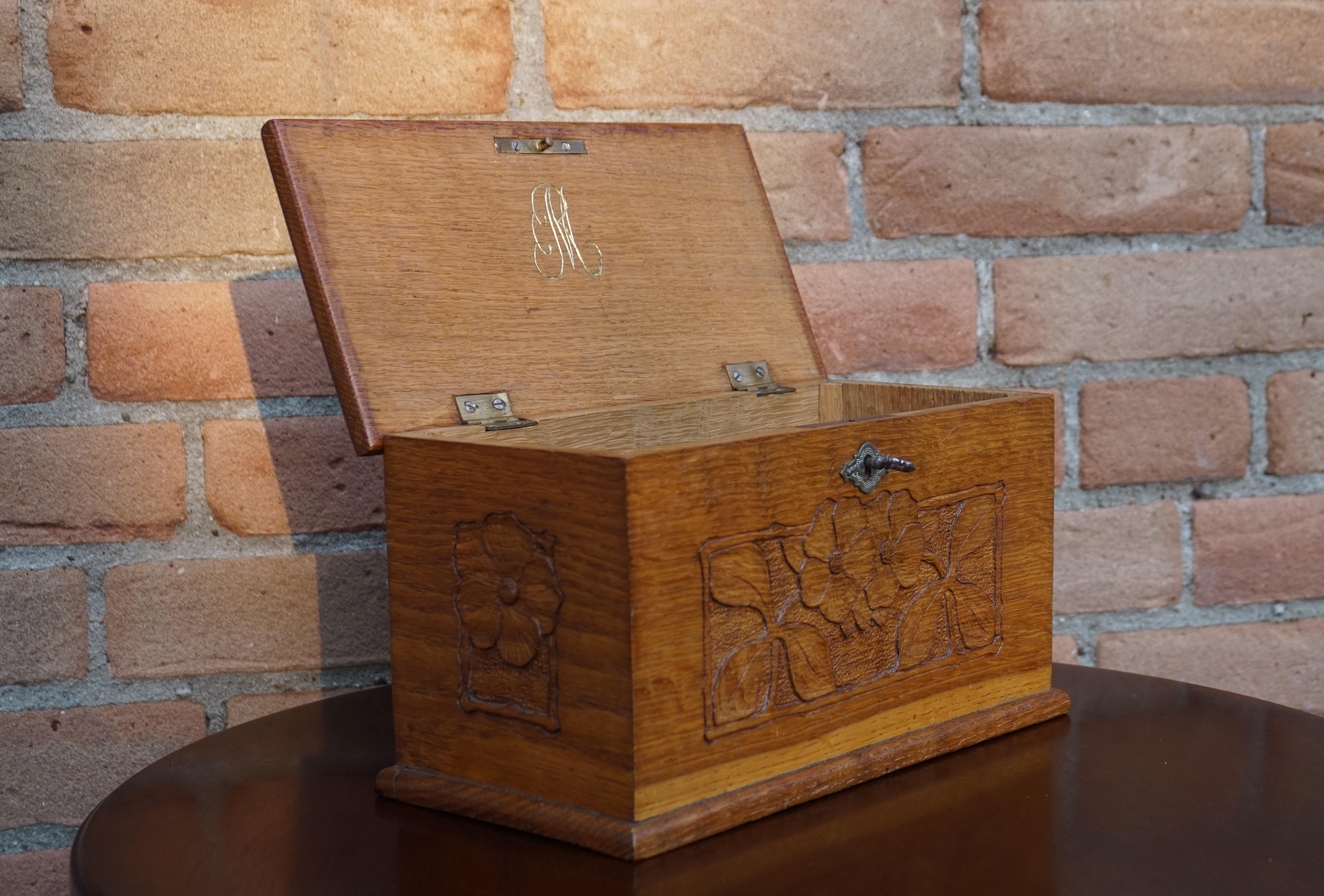 20th Century Antique and Unique Arts & Crafts Oak Jewelry Box with Hand Carved Flower Decor For Sale