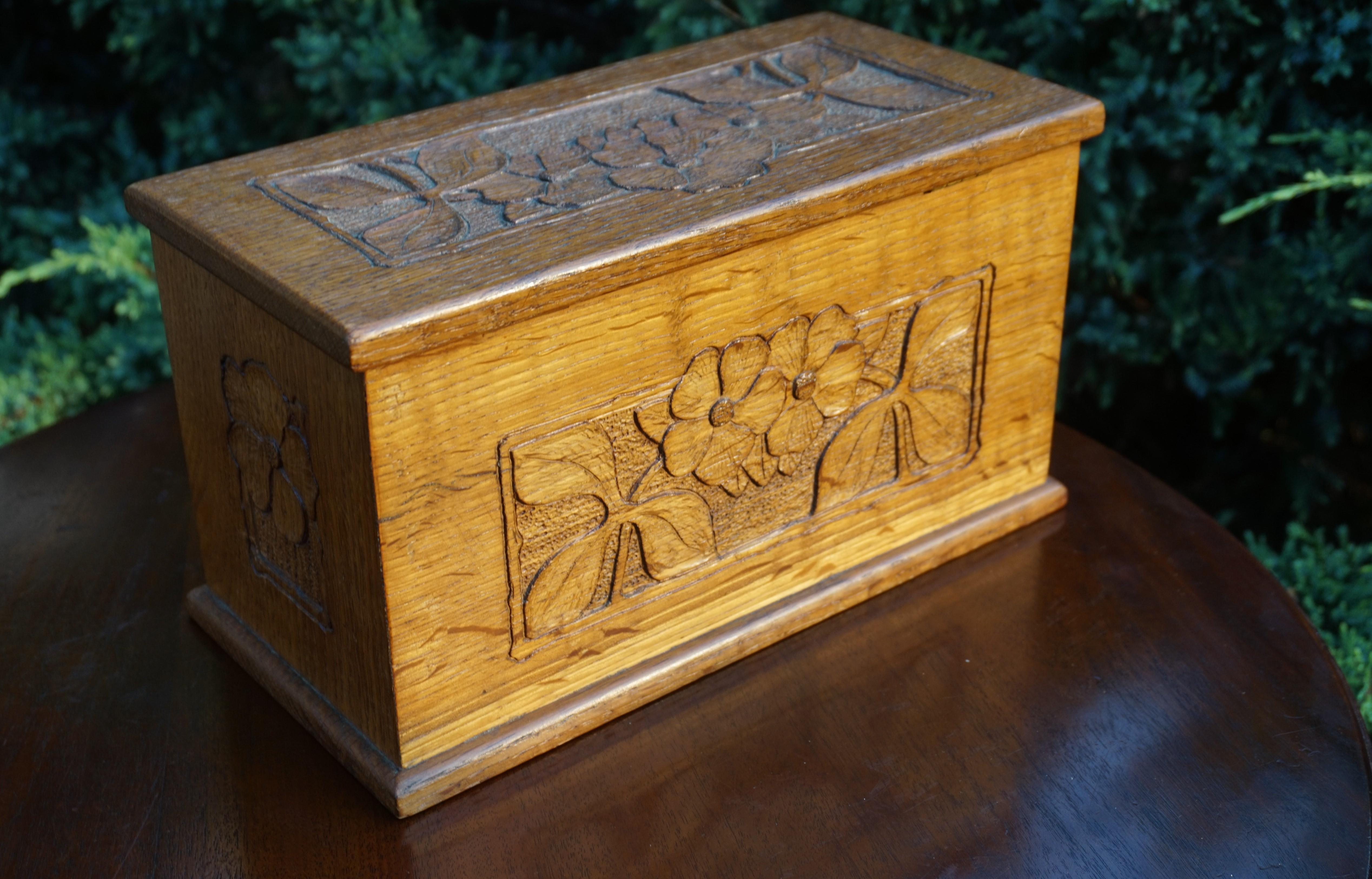 Antique and Unique Arts & Crafts Oak Jewelry Box with Hand Carved Flower Decor For Sale 2