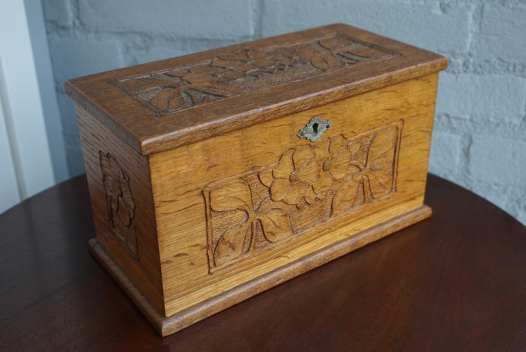 Antique and Unique Arts & Crafts Oak Jewelry Box with Hand Carved Flower Decor For Sale 11