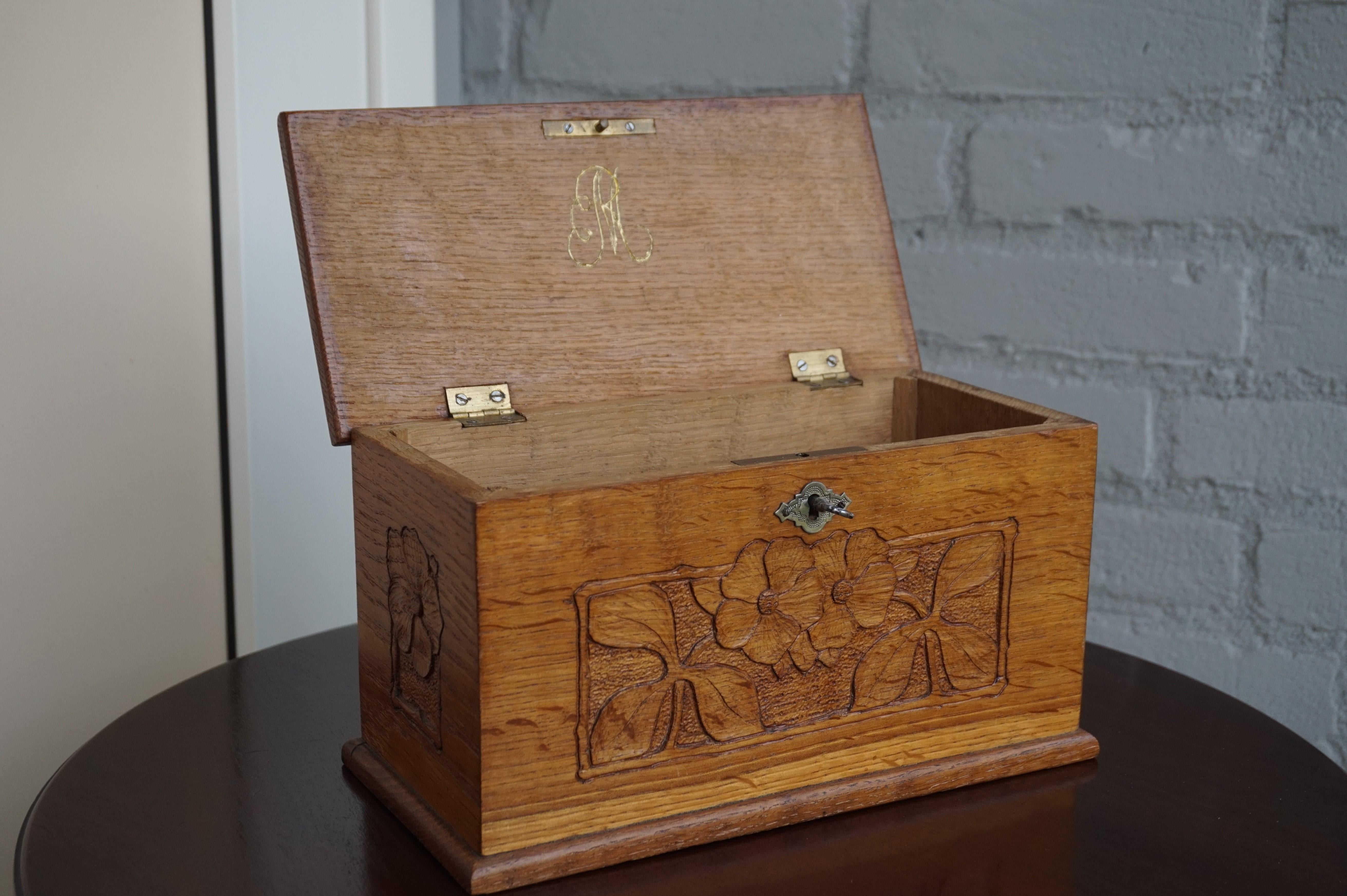 European Antique and Unique Arts & Crafts Oak Jewelry Box with Hand Carved Flower Decor For Sale