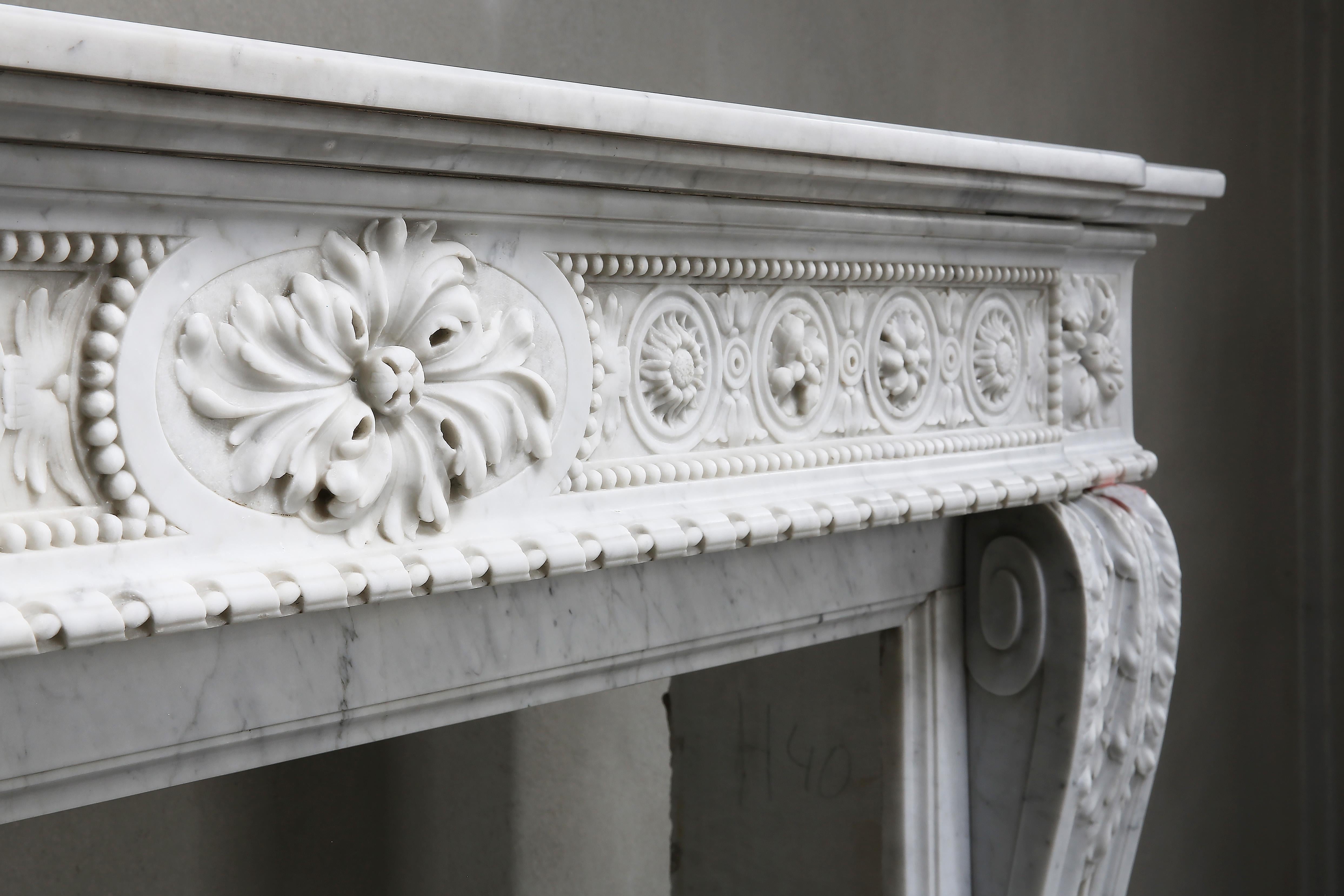 Antique Unique Fireplace of Carrara Marble from the 18th Century For Sale 1