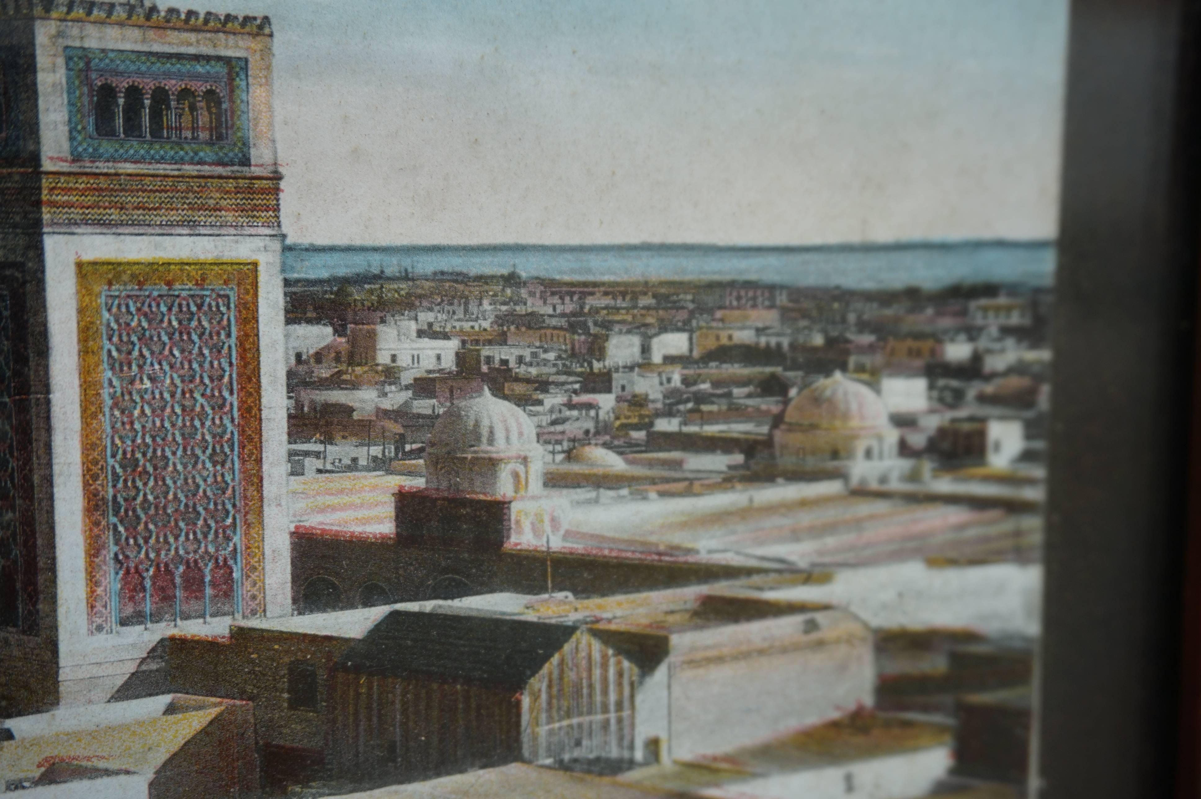 Cadre photo ancien et unique de style colonial français en noyer avec photo de la ligne d'horizon du Tunis en vente 7