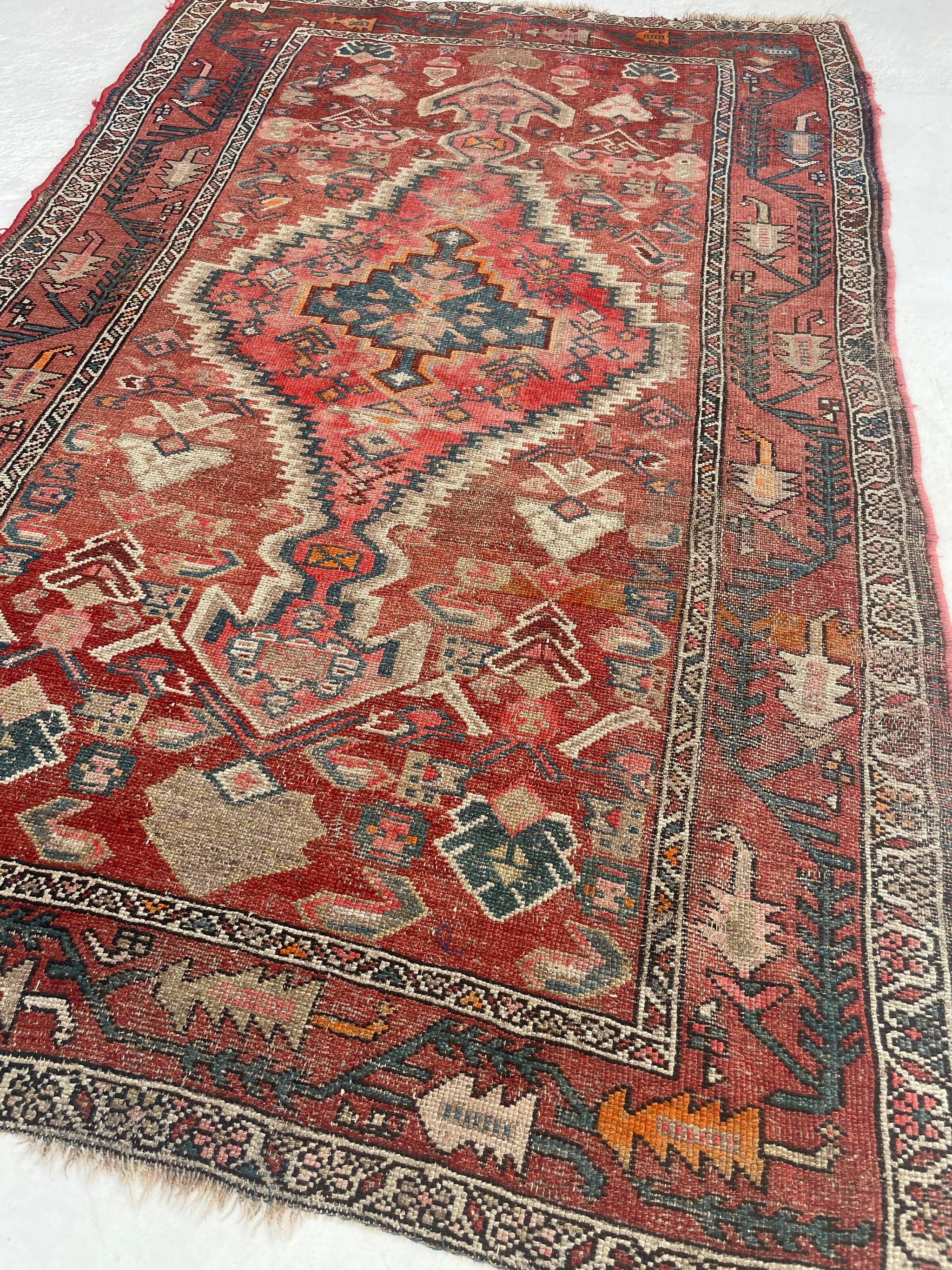 Unique Kilim Design Antique Malayer With Beautiful Palette

Size: 3.10 x 6
Age: Antique, C. 1930's
Pile: Low/Medium pile, incredible condition for its age

This rug is one-of-a-kind, only one in the world, no others are available.

Because of the