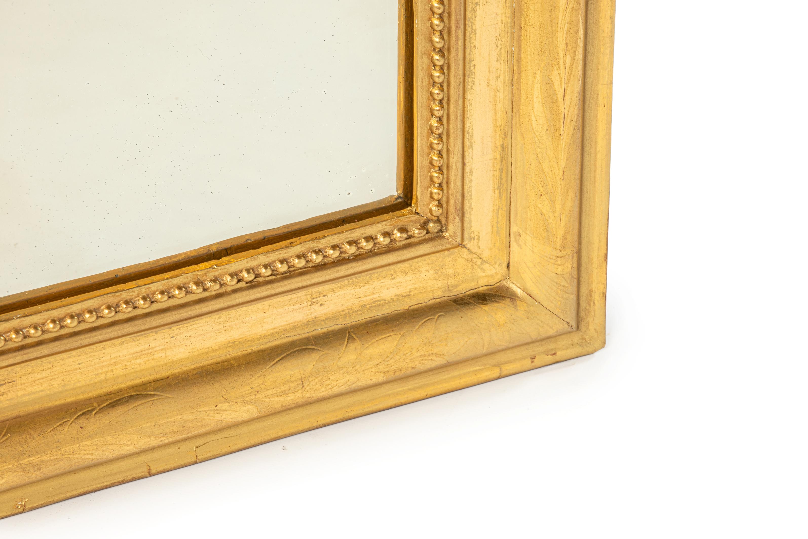 Doré Antique unique fin 19ème siècle feuille d'or doré miroir français Louis Philippe en vente