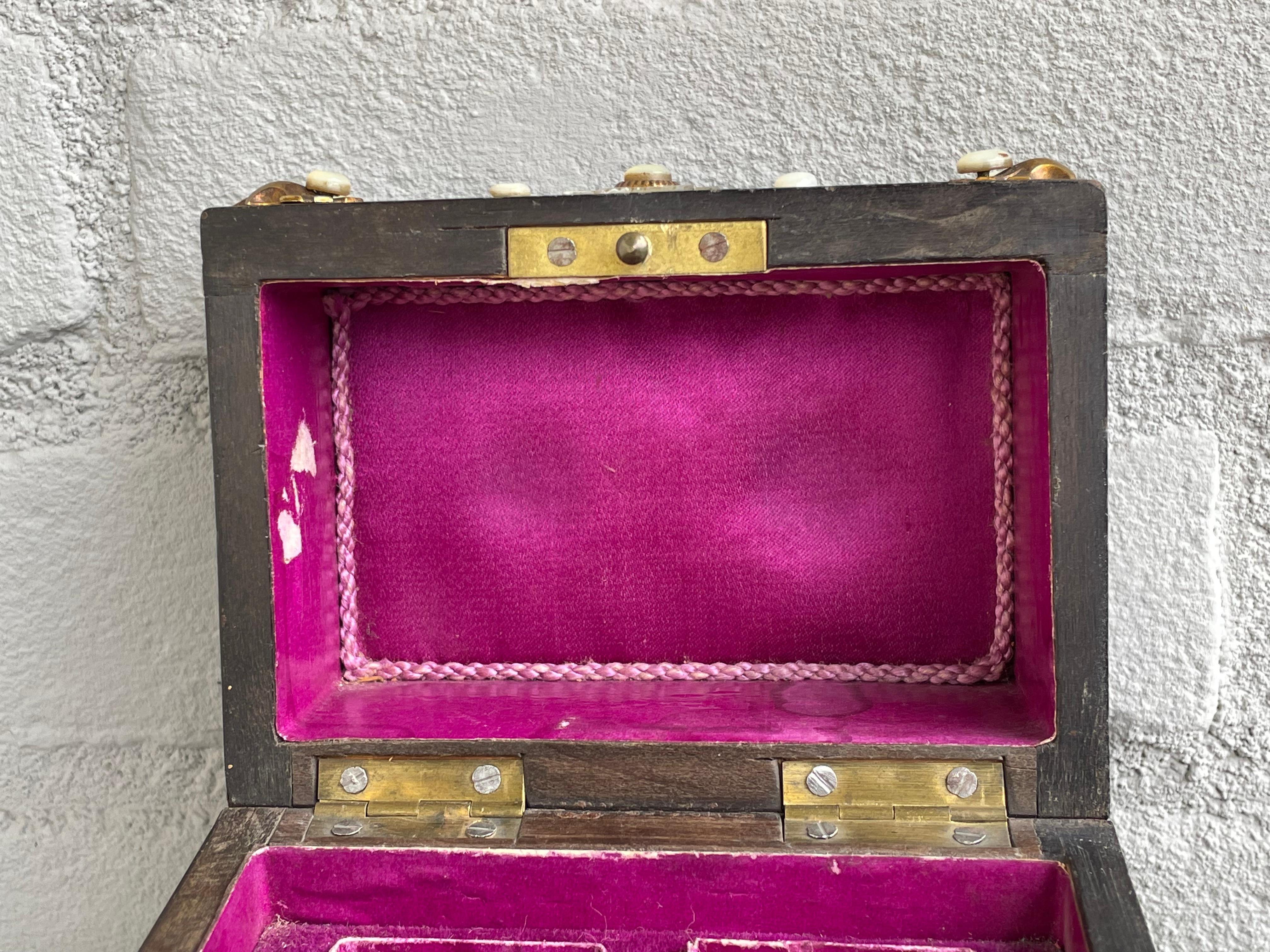 Antique & Unique Napoleon II Inlaid Burl Box w. Gilt Perfume Flasks / Bottles For Sale 2