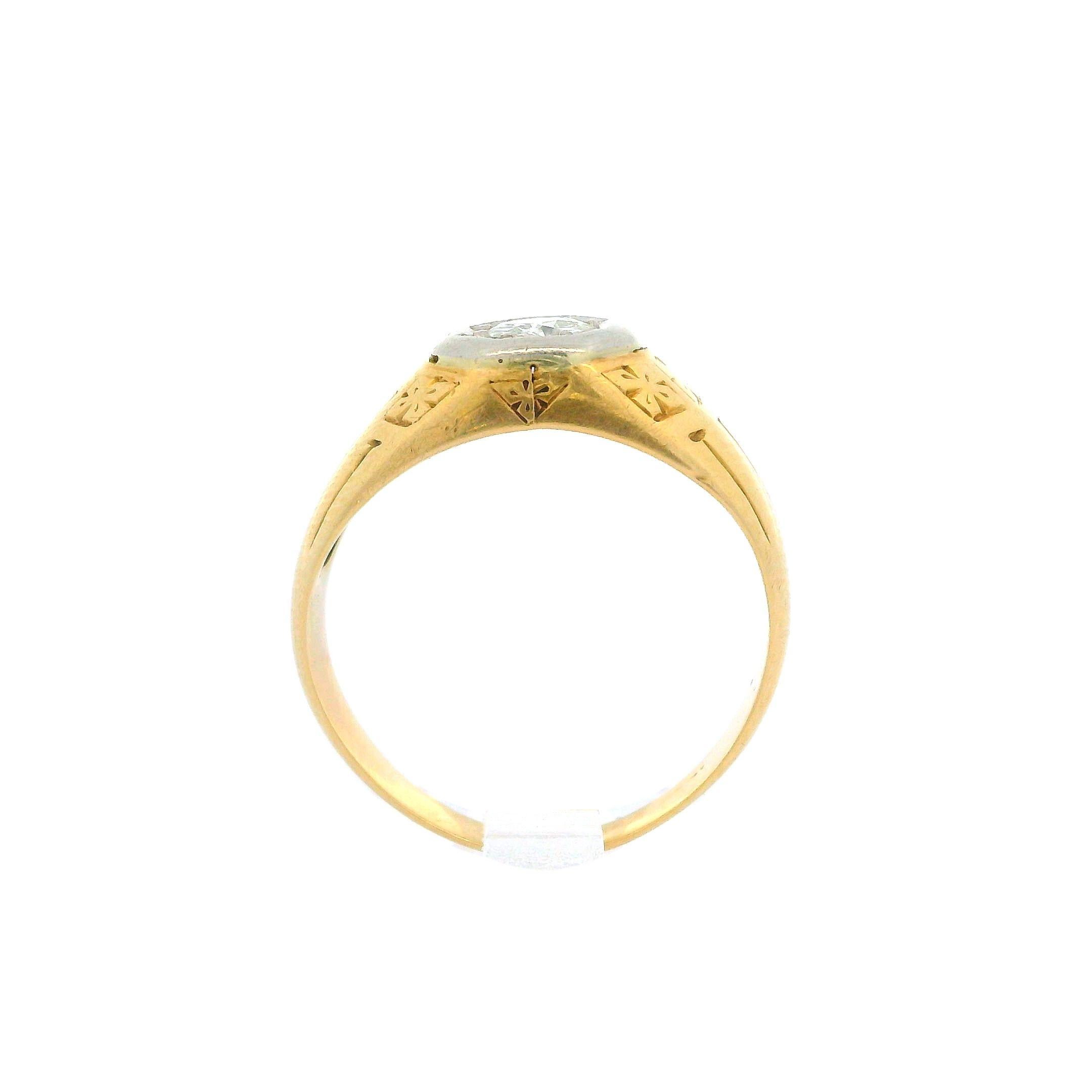 Antique Unisex 14k Yellow Gold 0.28ct Old Cut Diamond Engraved Solitaire Ring For Sale 1