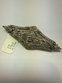 Antique unisex brooch 2.75 carats of diamonds Platinum