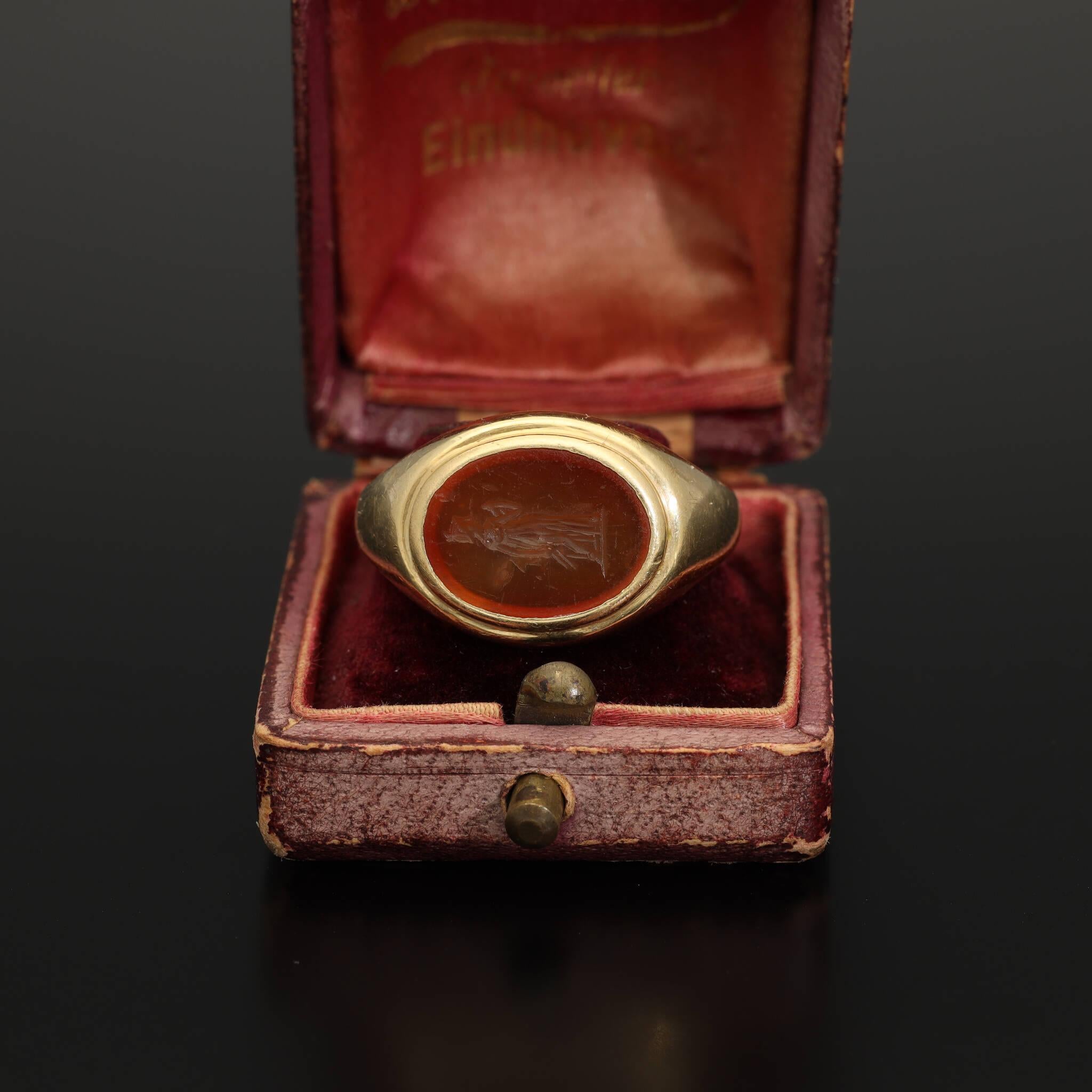 Antique Unisex Carnelian Intaglio Signet Ring, Antique Roman Agate Seal Ring For Sale 3