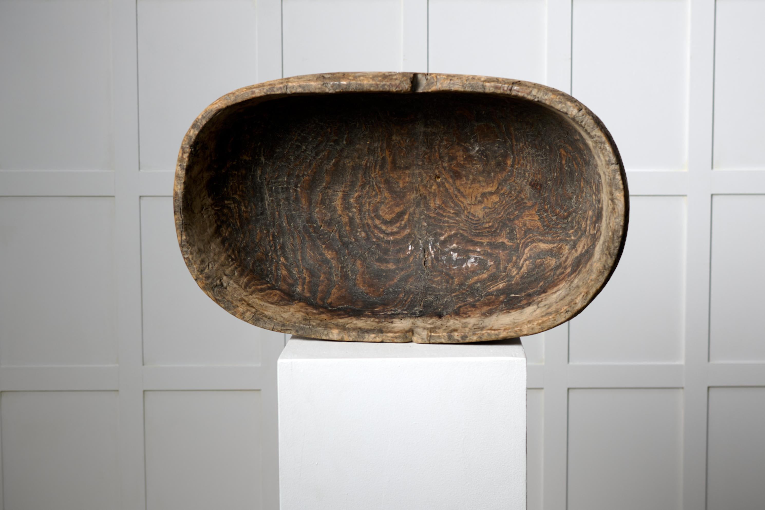 Antique Unusual Swedish 18th Century Hand-Made Country Solid Birch Root Bowl For Sale 2
