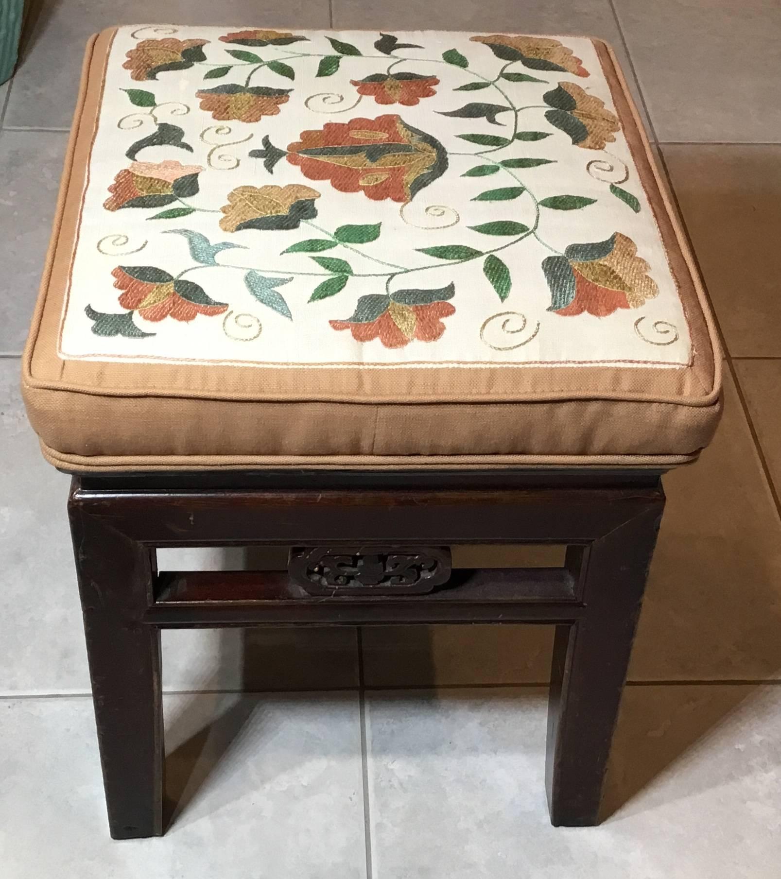 Antique Chinese stool made of wood upholstered with linen all around and with beautiful hand Embroidery silk Suzani textile ,firm sitting ,great decorative and comfortable to sit on.