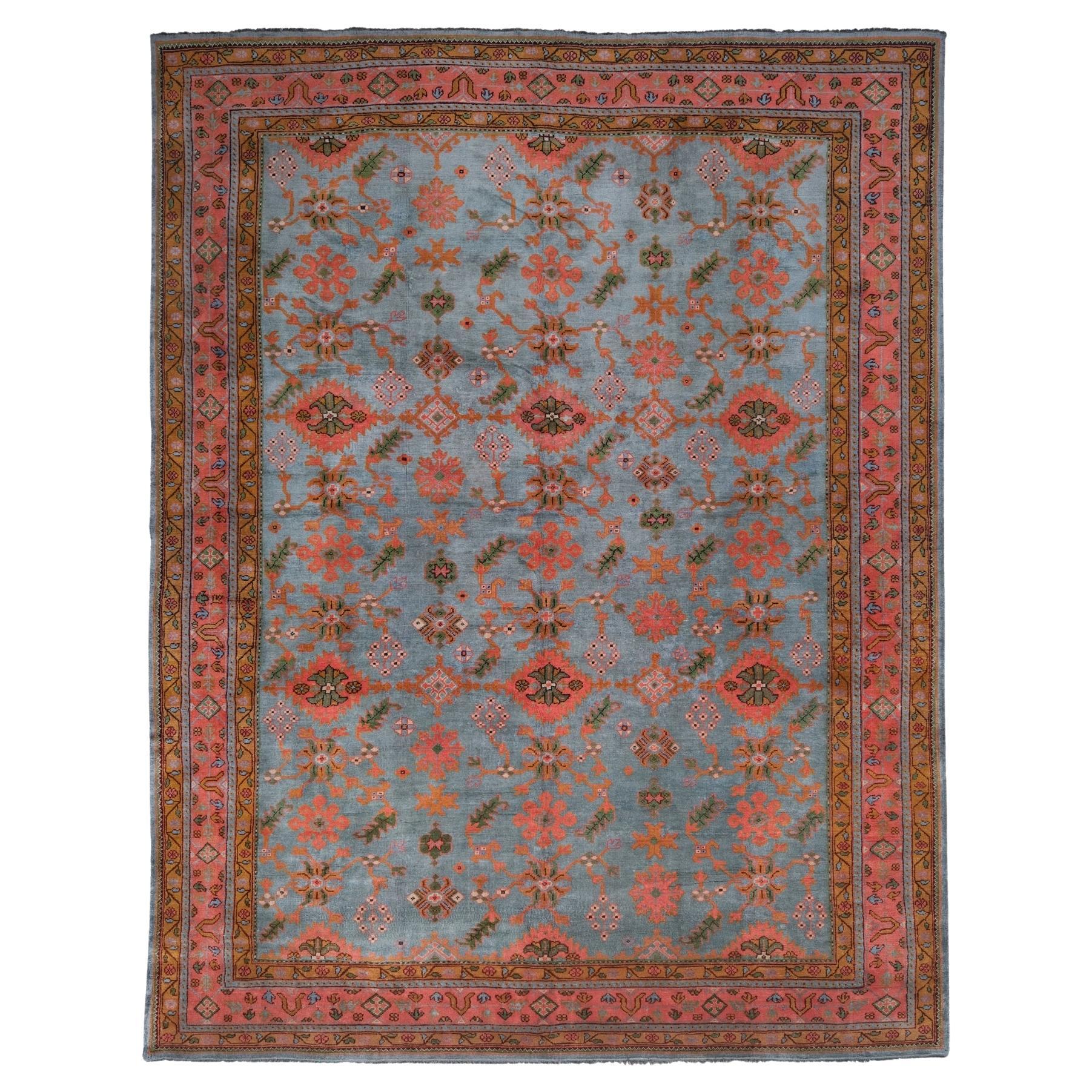 Antique Ushak Carpet - Late 19th Century For Sale