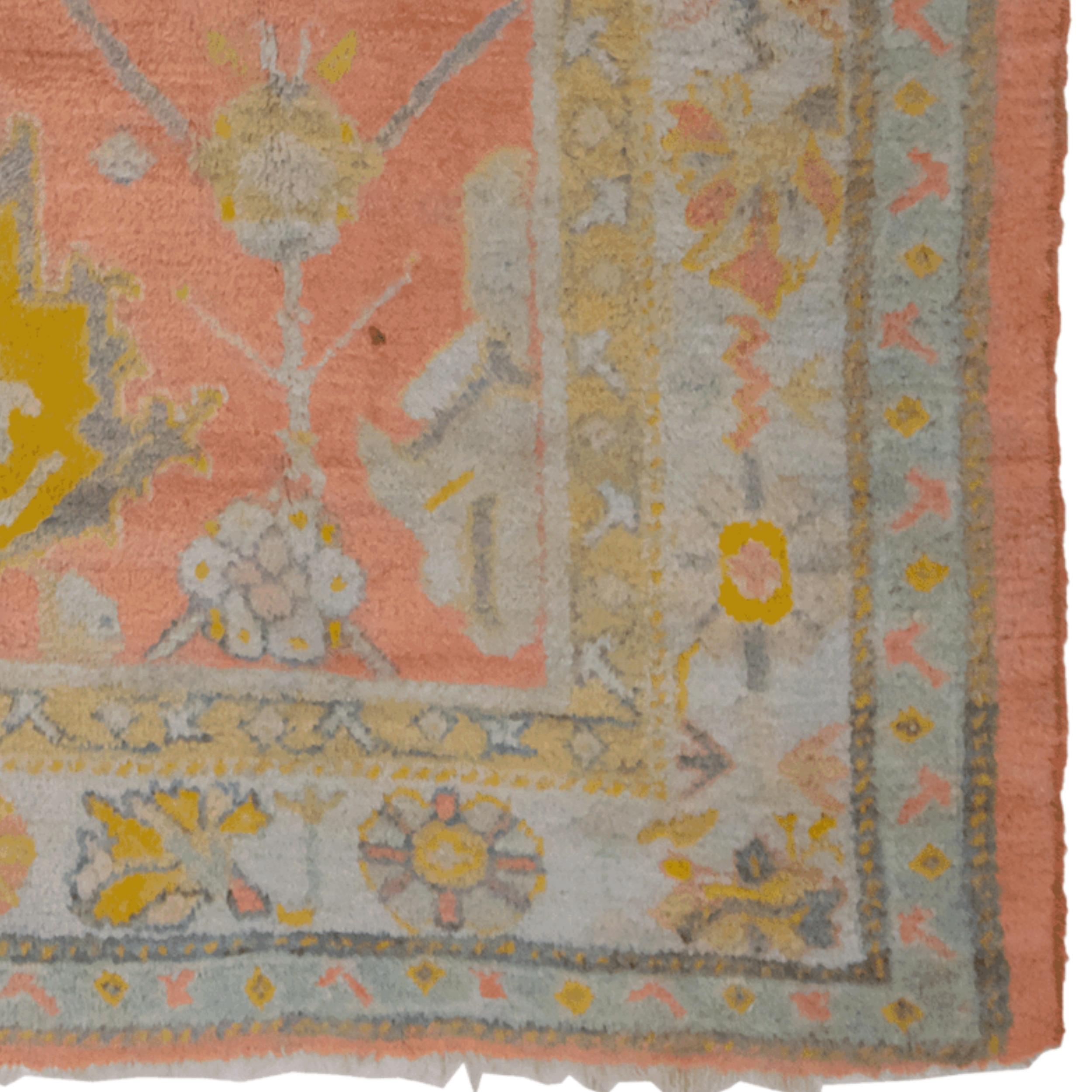 This unique antique Ushak carpet is a rare piece that reflects the Anatolian art and craftsmanship heritage. Woven in the late 19th century, this carpet is a masterpiece that combines the mastery tradition of the past with modern aesthetics.

The