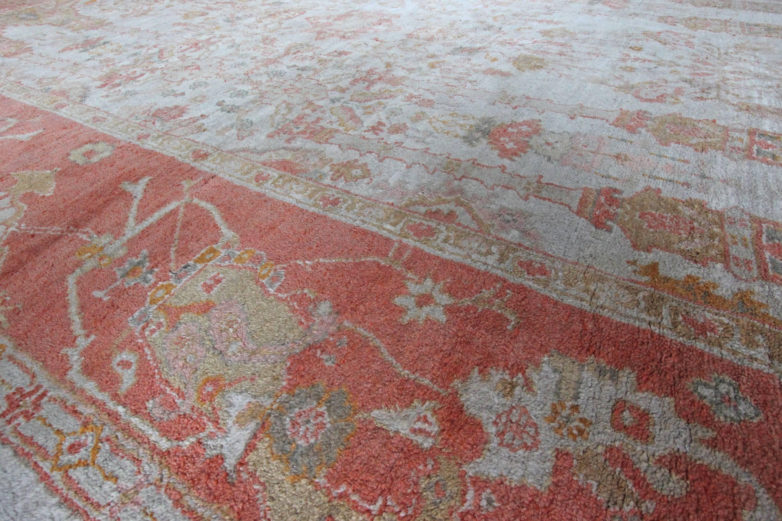 Antique Ushak Carpet, Western Anatolia For Sale 4