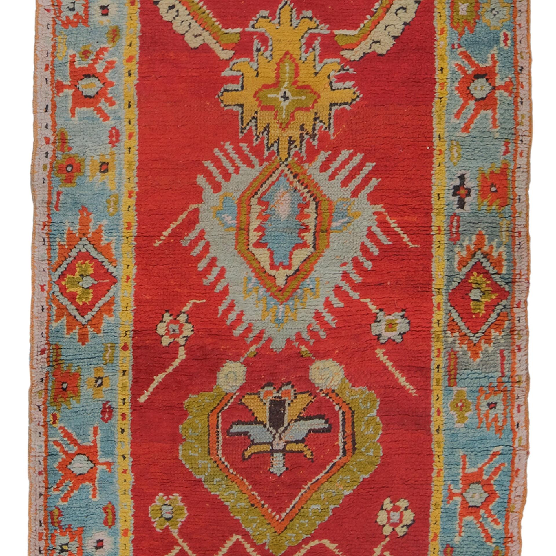 Antique Ushak Rug - 19th Century Ushak Runner, Handmade Wool Runner, Antique Rug In Good Condition For Sale In Sultanahmet, 34