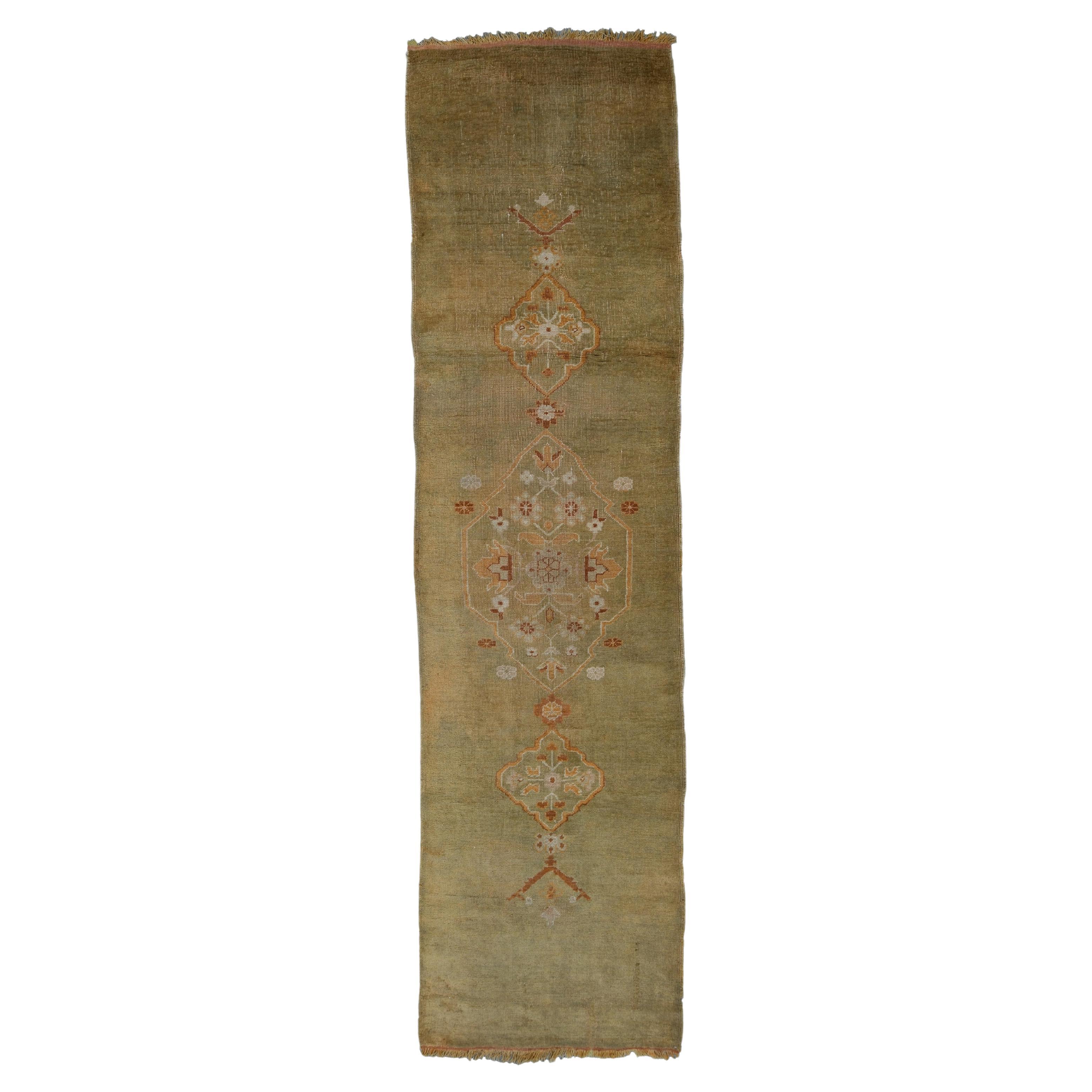 Antiker Ushak-Läufer - 19. Jahrhundert Ushak-Läufer, handgefertigter Teppich, türkischer Teppich im Angebot
