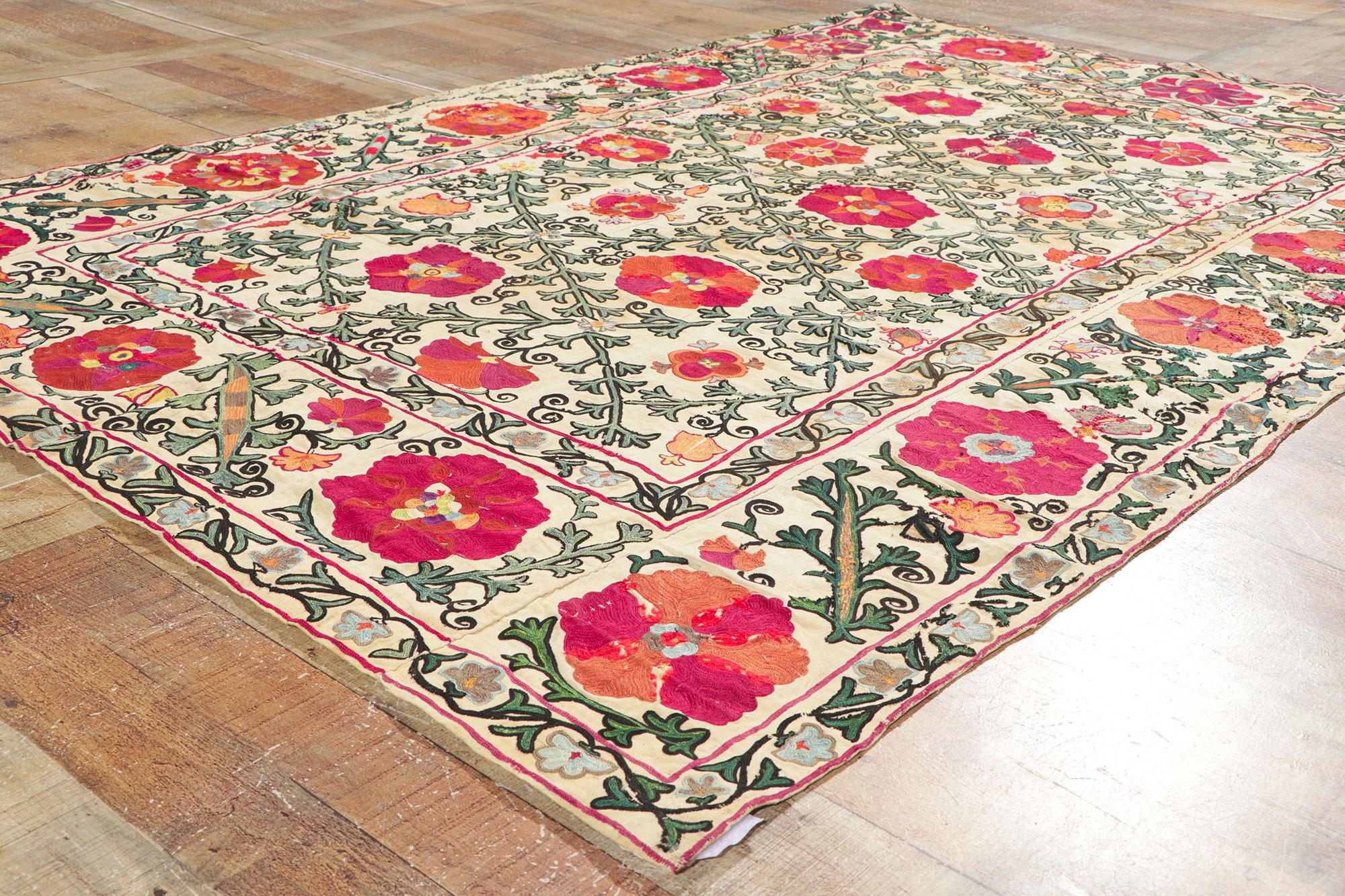Antiker türkischer Bukhara Suzani-Wandteppich aus Textil, bestickt im Angebot 3