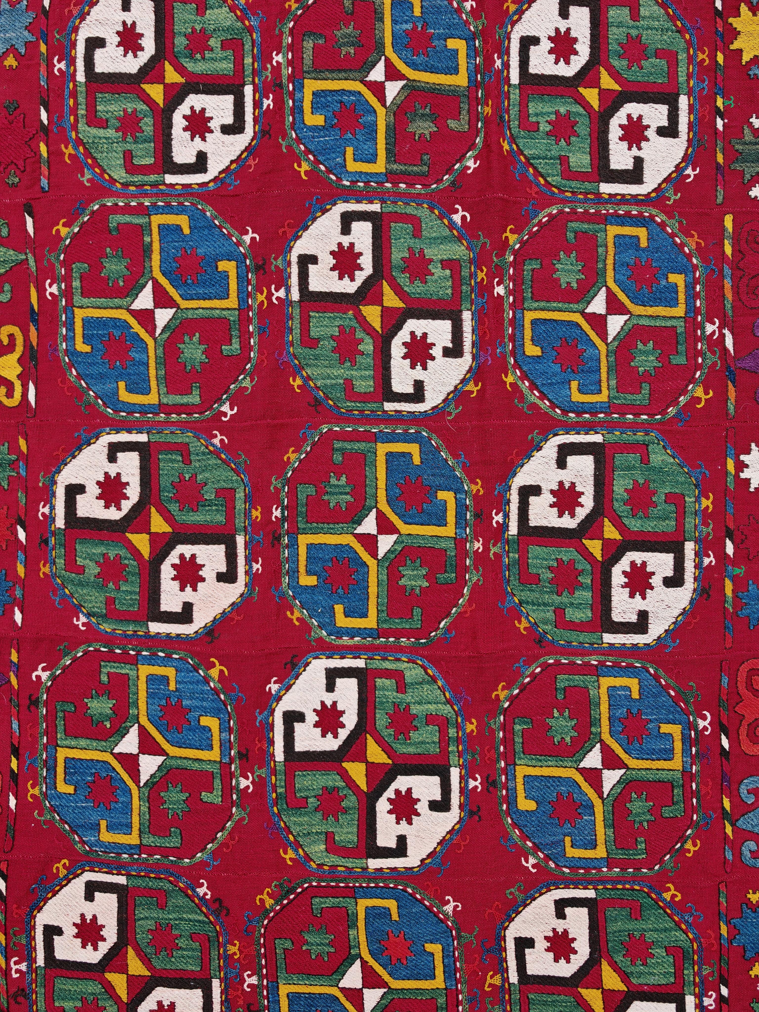 Tribal Tapis ancien ouzbek tissé à plat selon une technique mixte, début du 20e siècle en vente