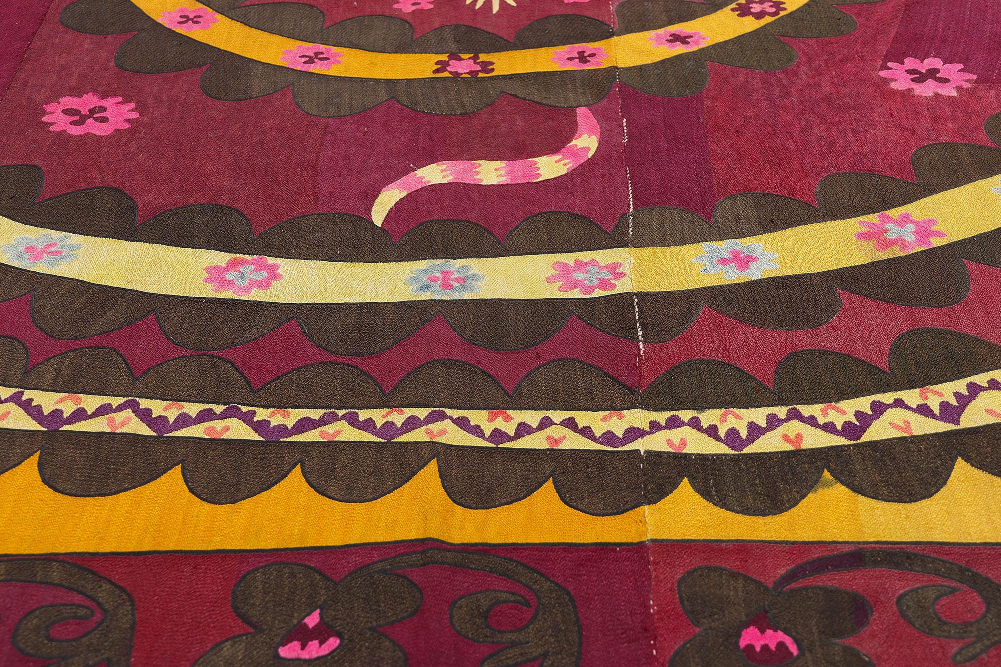 Antiguo Tapiz de Pared Suzani Uzbeko Luna Cielo Ai Palak siglo XX en venta