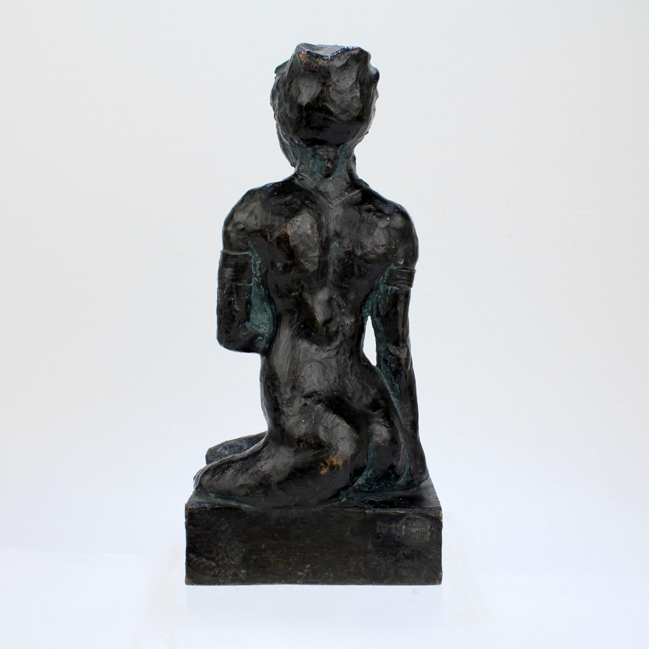 Scultura in bronzo Valsuani della metà del XX secolo raffigurante un Martiniquaise (after) Paul Gauguin in vendita 1