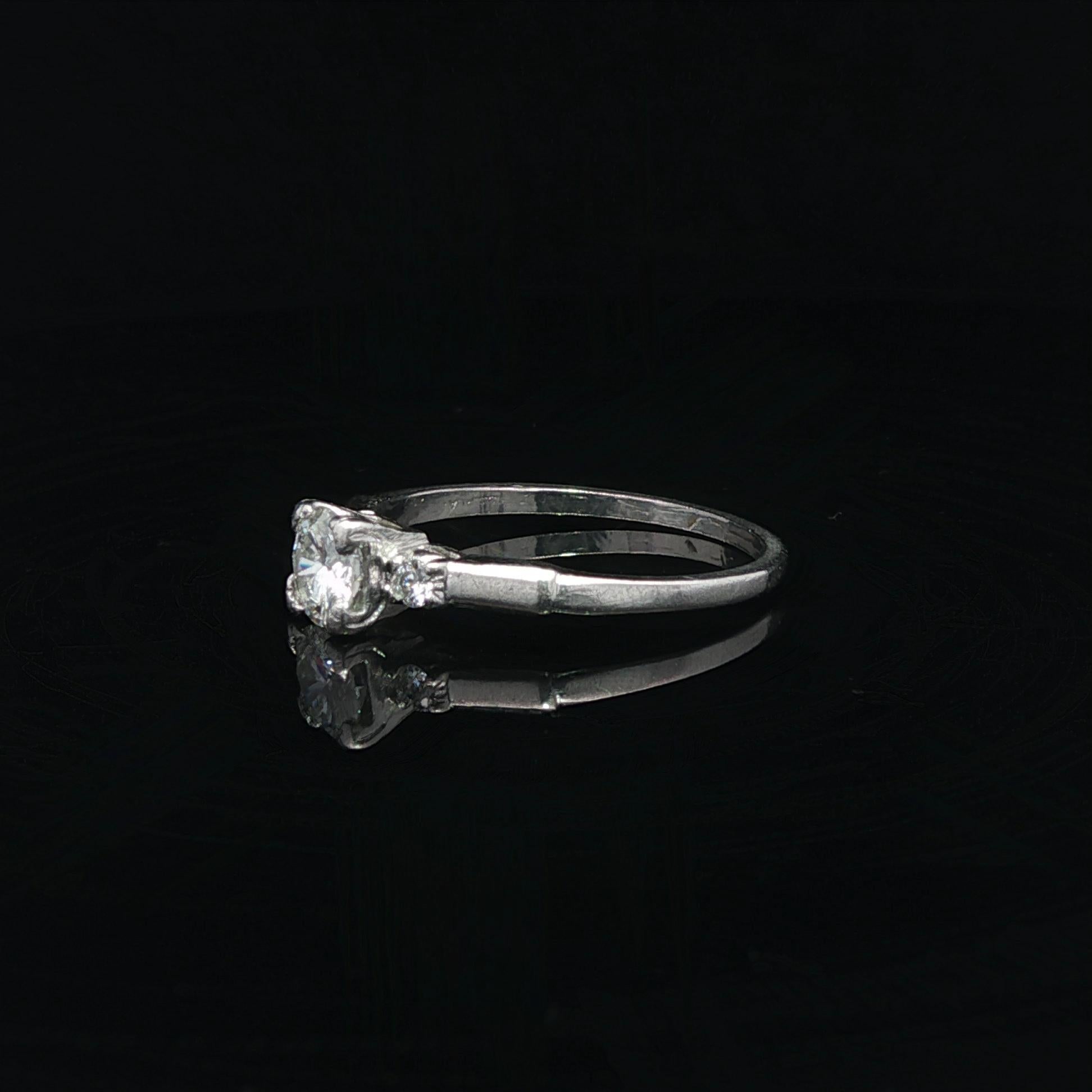 Antique Van Cleef & Arpels VCA Platinum .60ct Diamond Engagement Ring Box Paper im Zustand „Gut“ im Angebot in Montclair, NJ