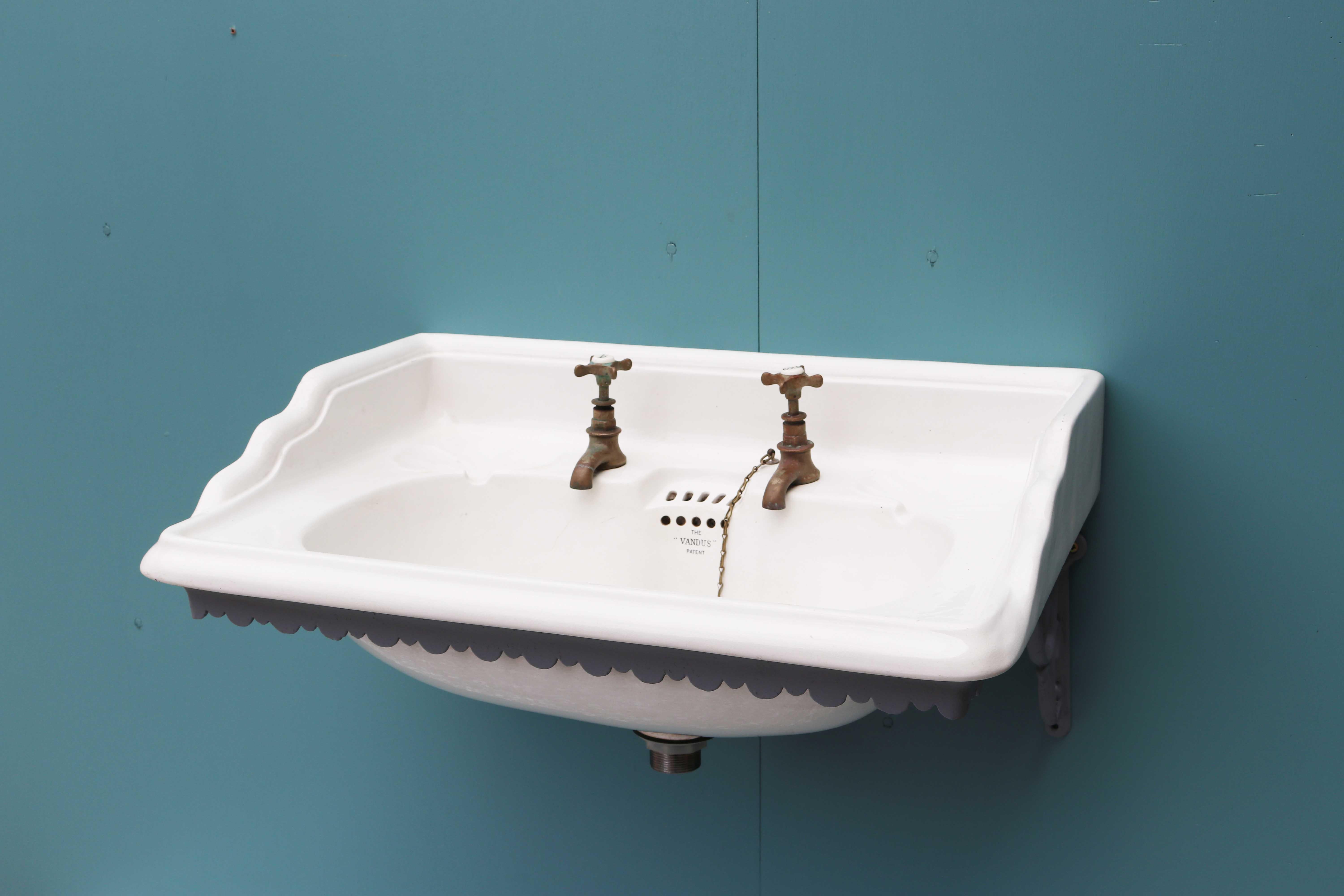 wall mounted sink vintage