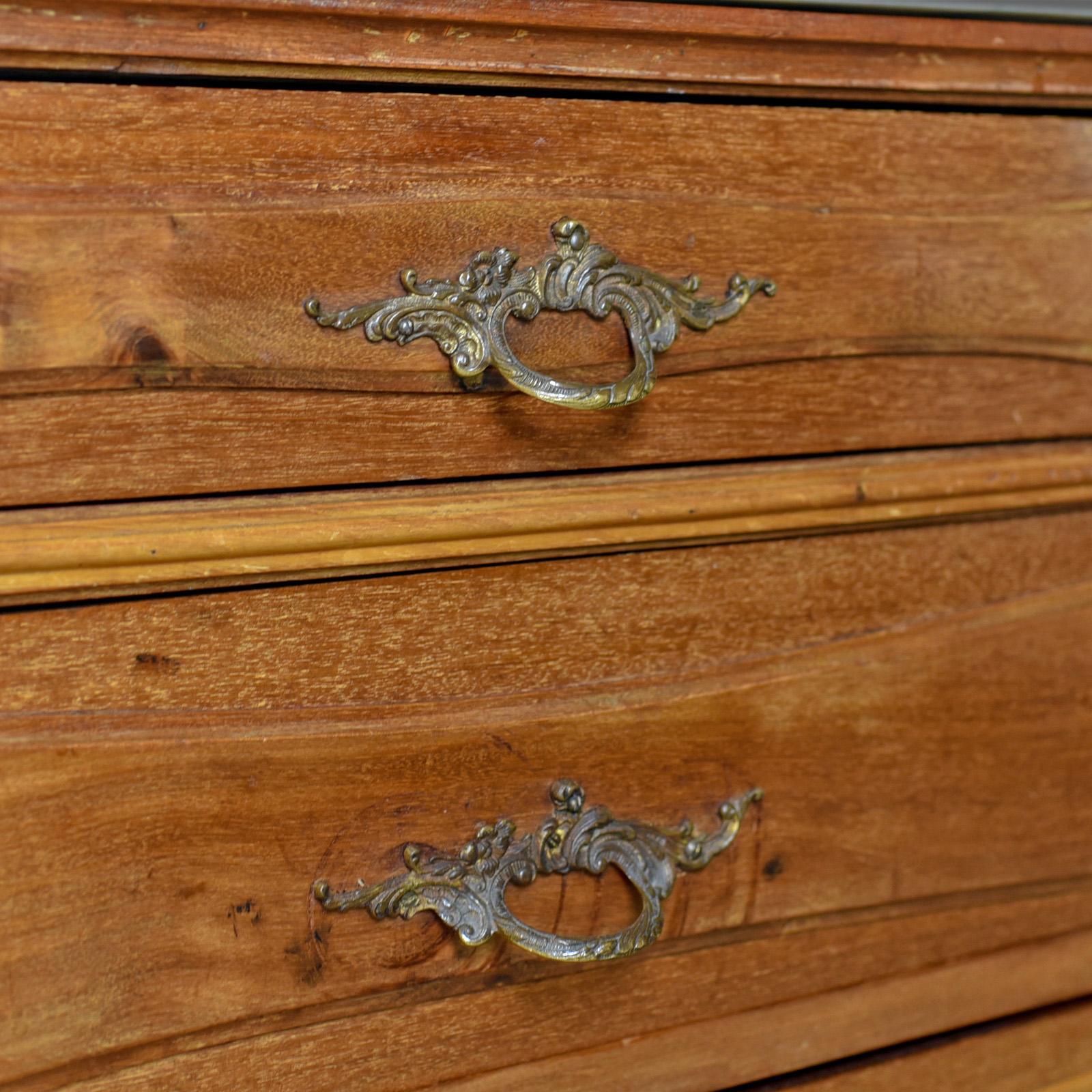 Marbre Ancienne commode:: française:: dessus marbre:: dos miroir:: acajou