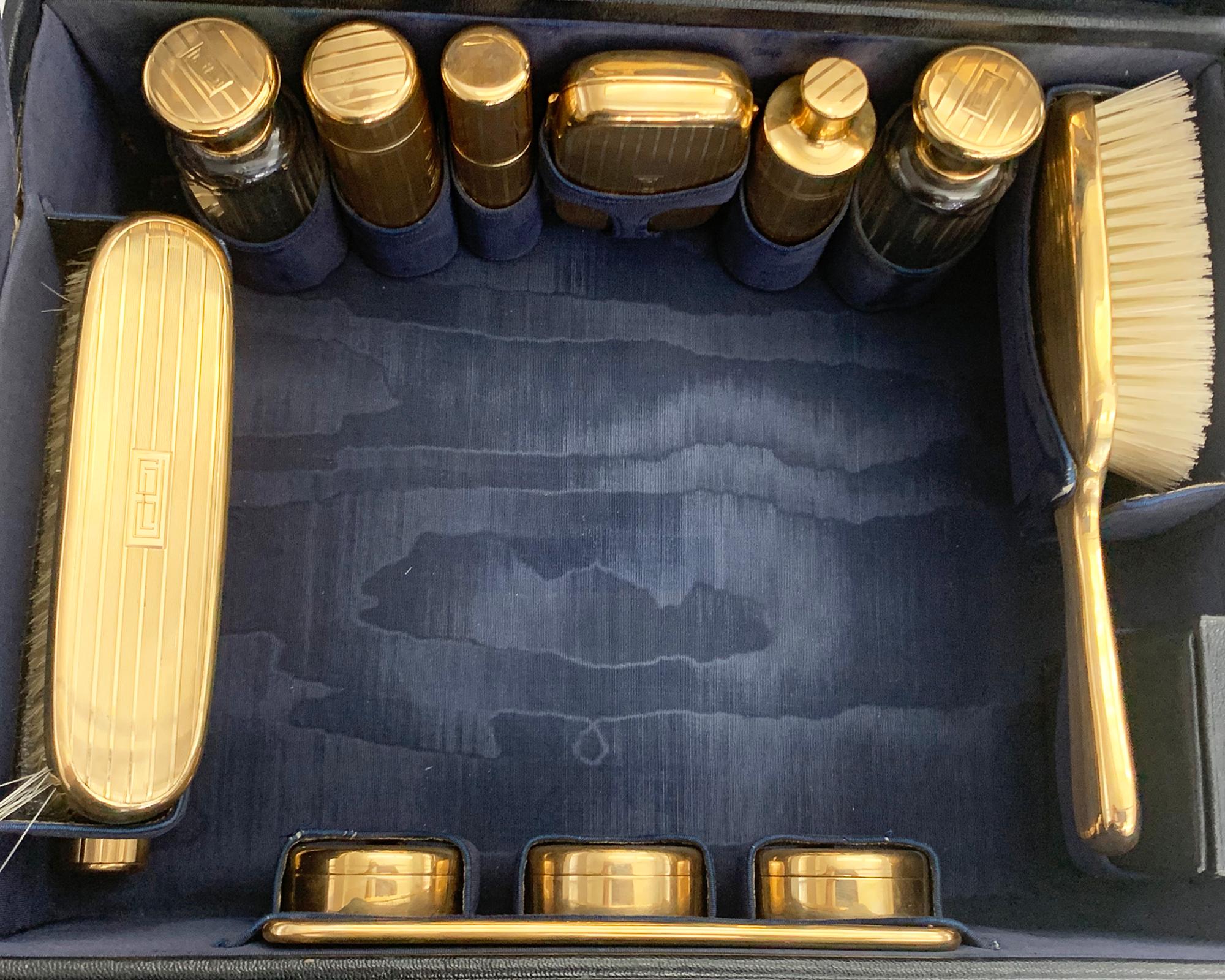 Cartier Antikes Waschtisch-Set aus 14 Karat Gold im Zustand „Gut“ im Angebot in New York, NY