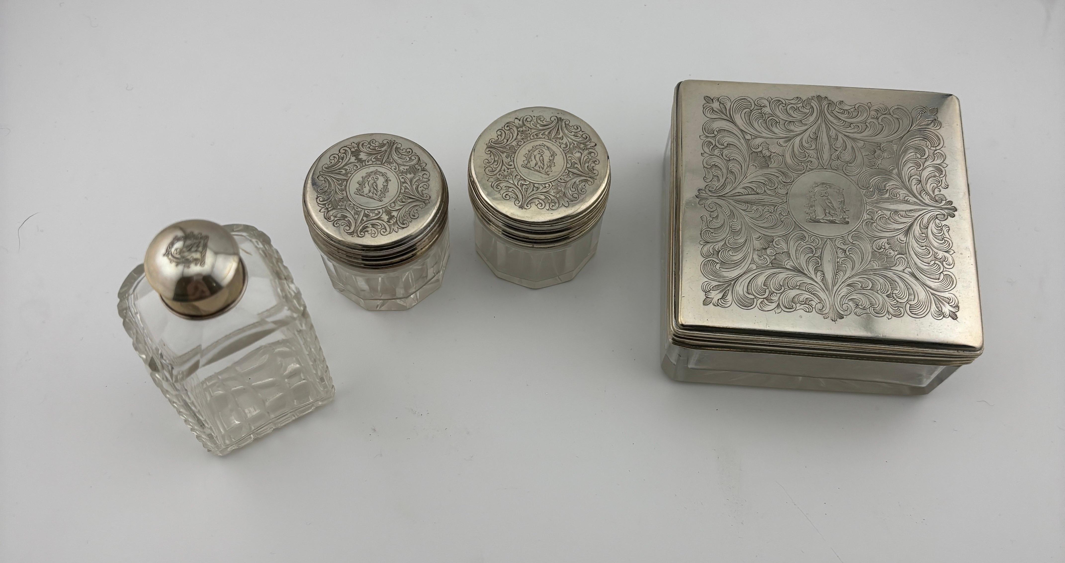 Antiquité Vanity Shaving Dresser Box/ Travel Set Of 14 Pieces With Original Box en vente 15