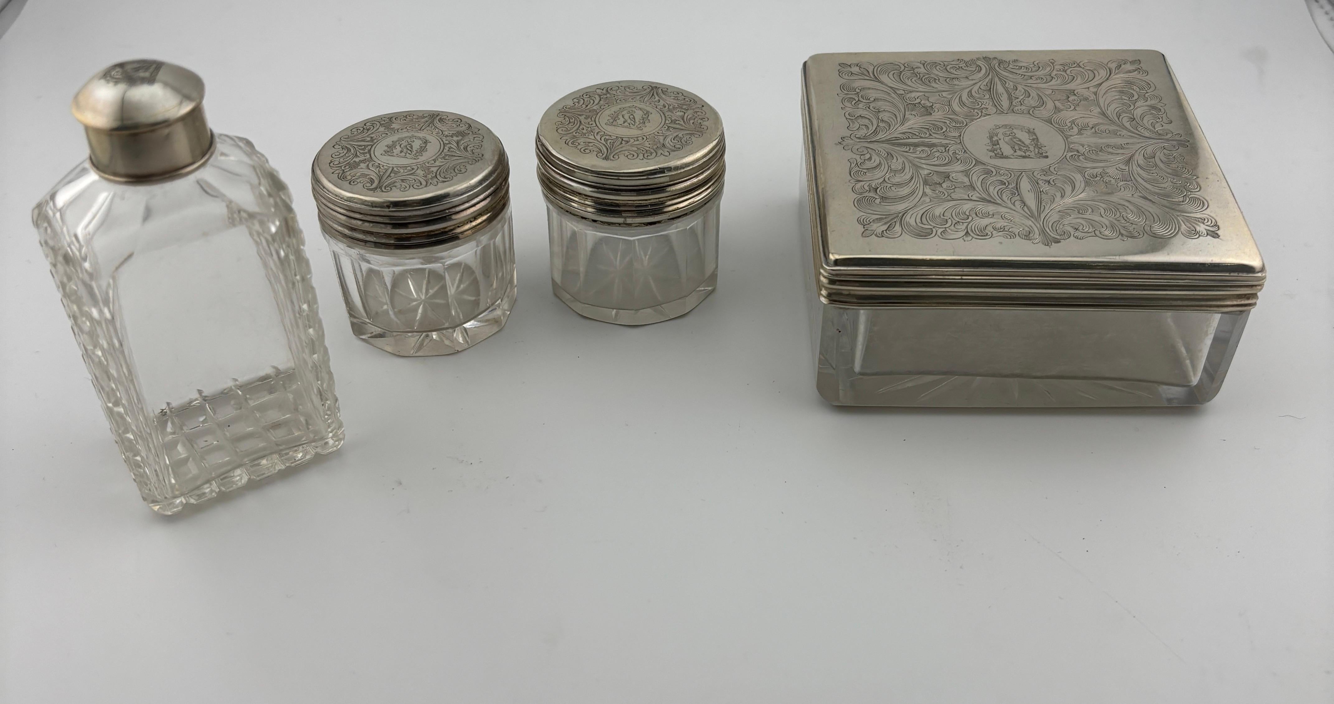 Antiquité Vanity Shaving Dresser Box/ Travel Set Of 14 Pieces With Original Box en vente 4