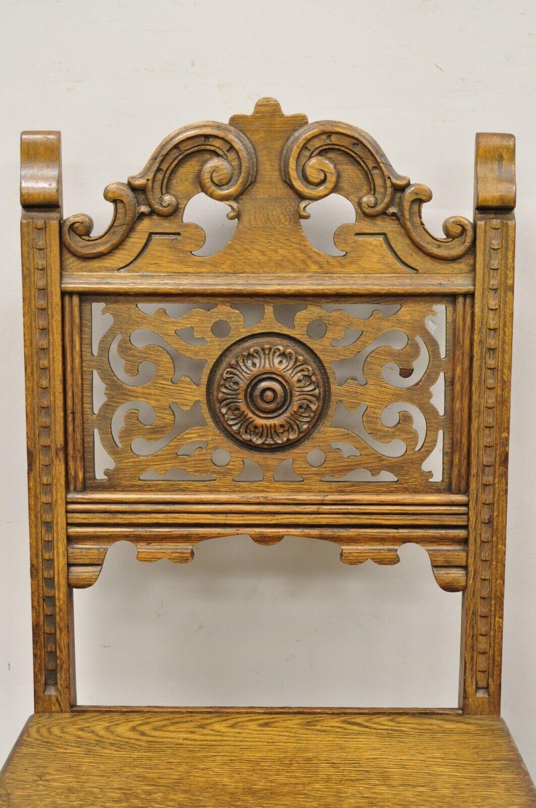 Début du 20ème siècle Chaise d'appoint trône de salle à manger italienne de style Renaissance en chêne sculpté Vanleigh en vente
