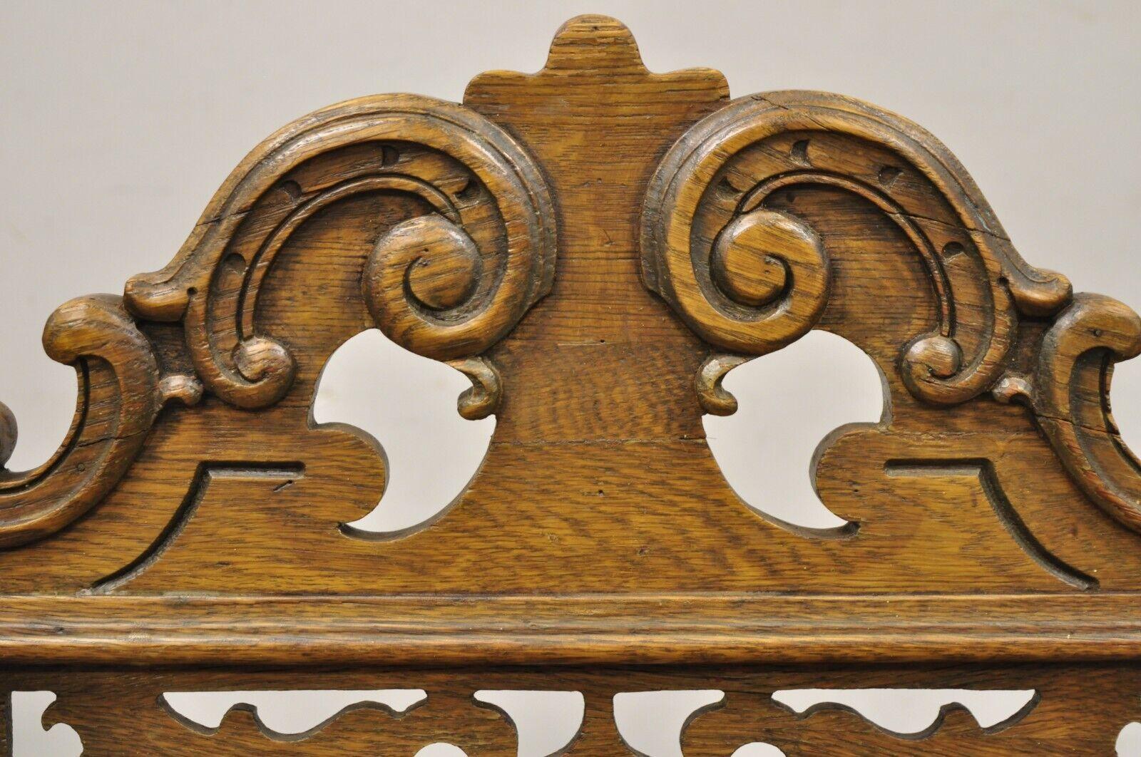 Chaise d'appoint trône de salle à manger italienne de style Renaissance en chêne sculpté Vanleigh en vente 2