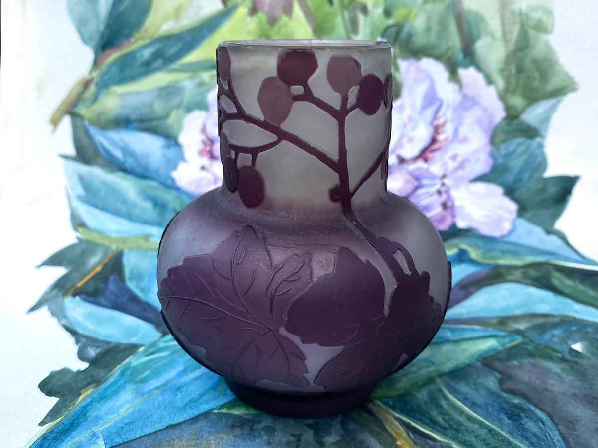 Antique Vase Emile Galle Floral Theme Leaf Ornament Imperial Purple Cameo Glass For Sale 4