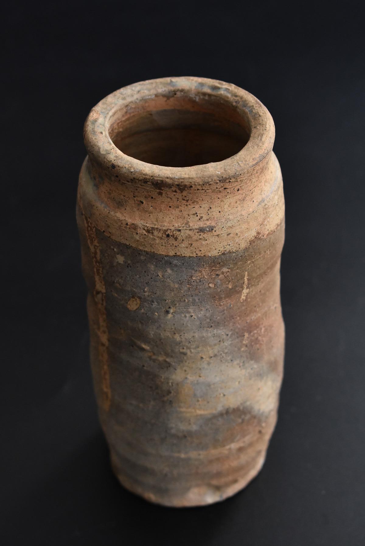 Hand-Crafted Antique Vases in Southern China / Small Vases / 16th to 17th Centuries For Sale