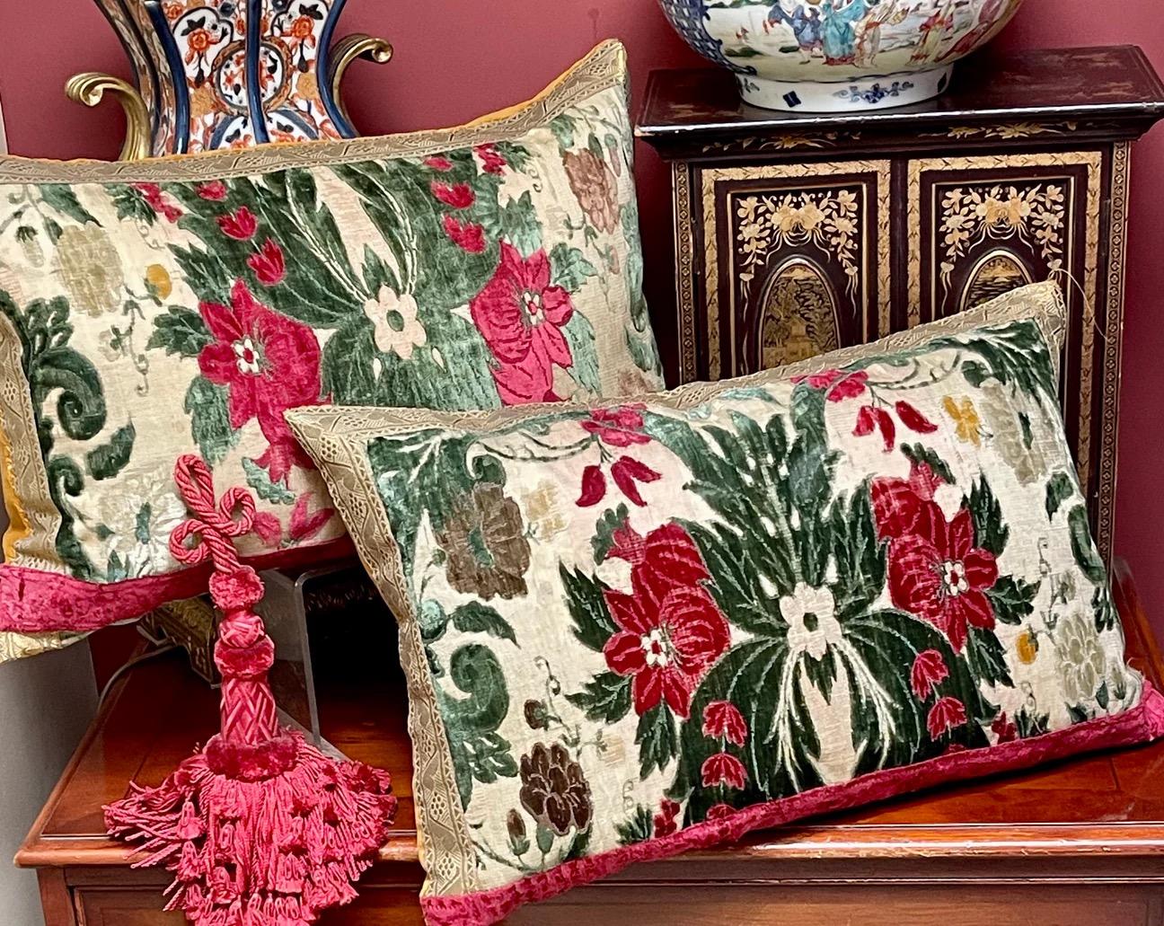 Belle Époque Antique Velvet Pillows Genoa Jardiniaire Velvet For Sale