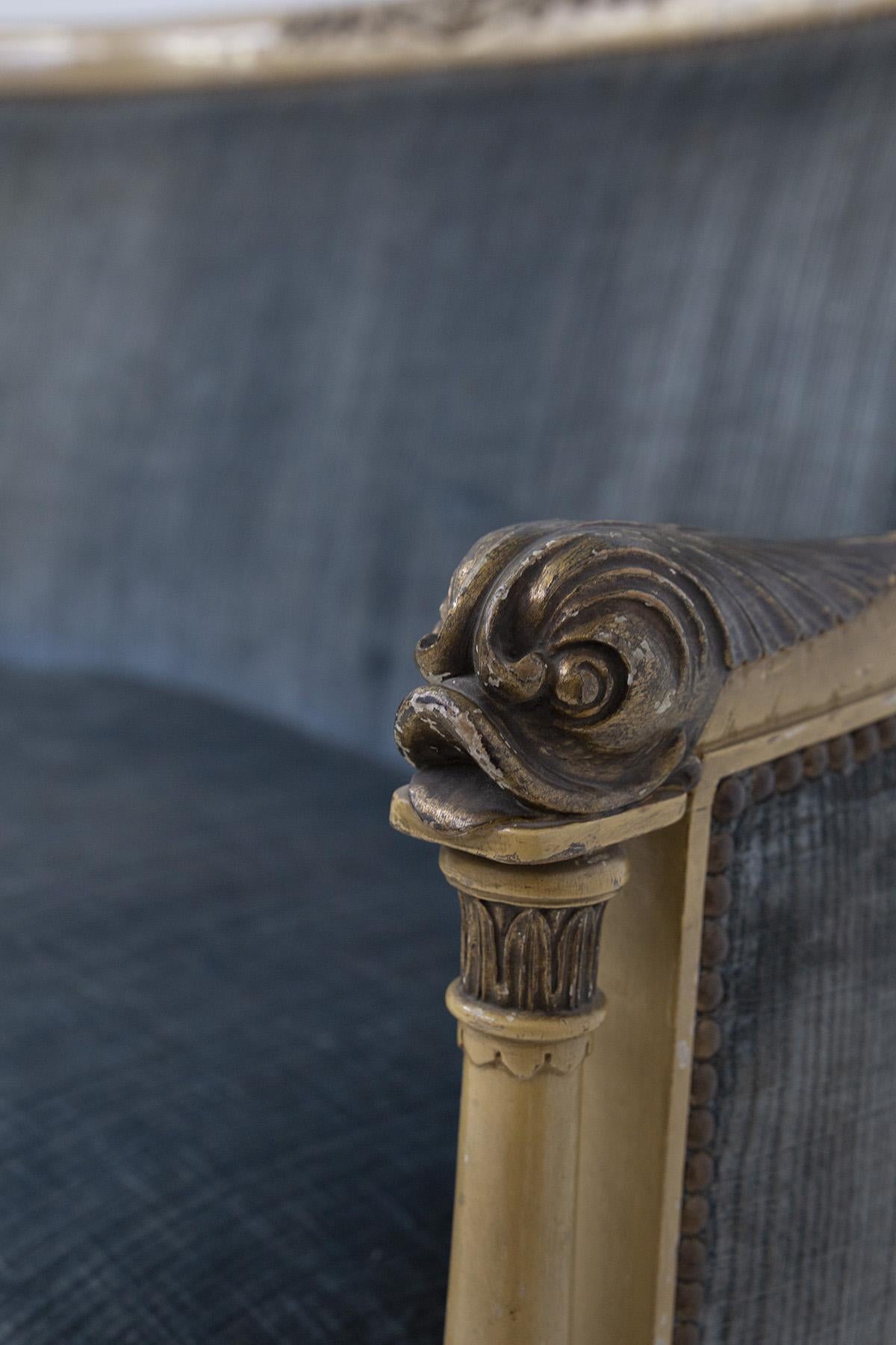 Antikes Samt-Sofa im Zustand „Gut“ im Angebot in Milano, IT