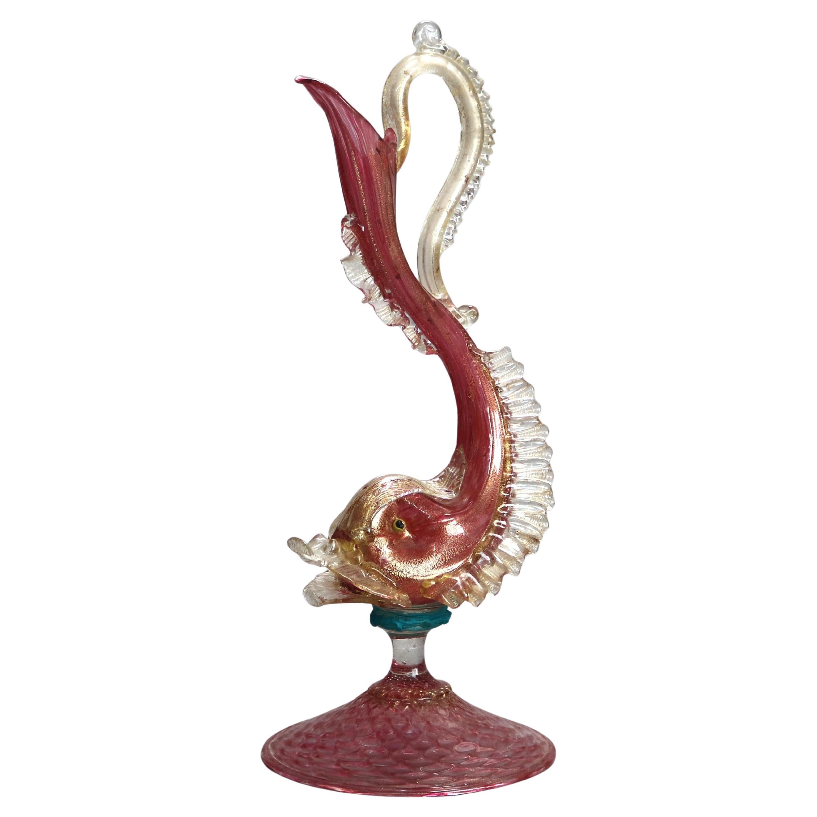 Antico vaso di vetro artistico veneziano con pesce figurato C1920
