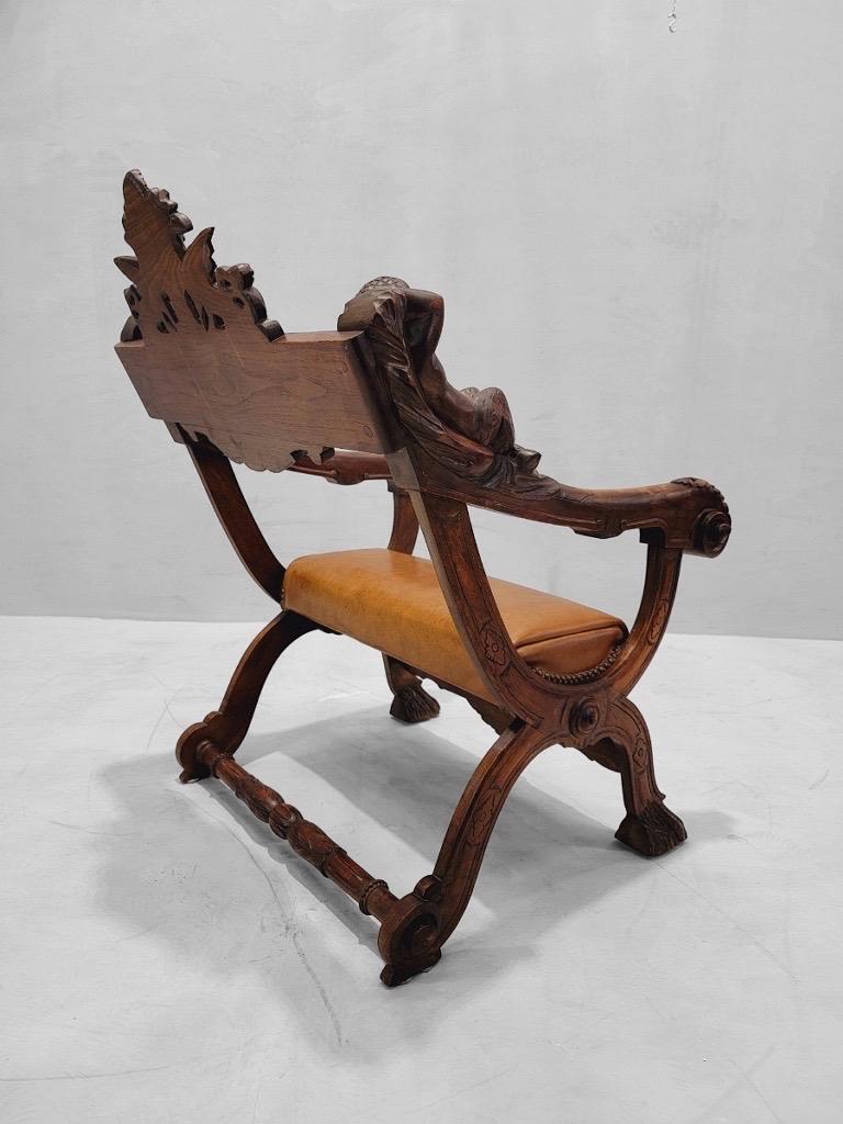 Italian Antique Venetian Baroque Style Hand-Carved Walnut Armchair w/ Leather Upholstery For Sale