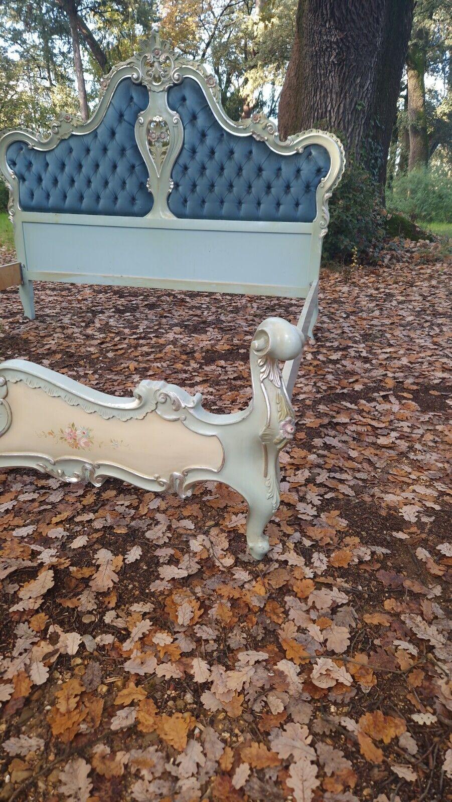 Antique Venetian Bed French Italian Super King Size Carved Painted Bed In Fair Condition In Buxton, GB
