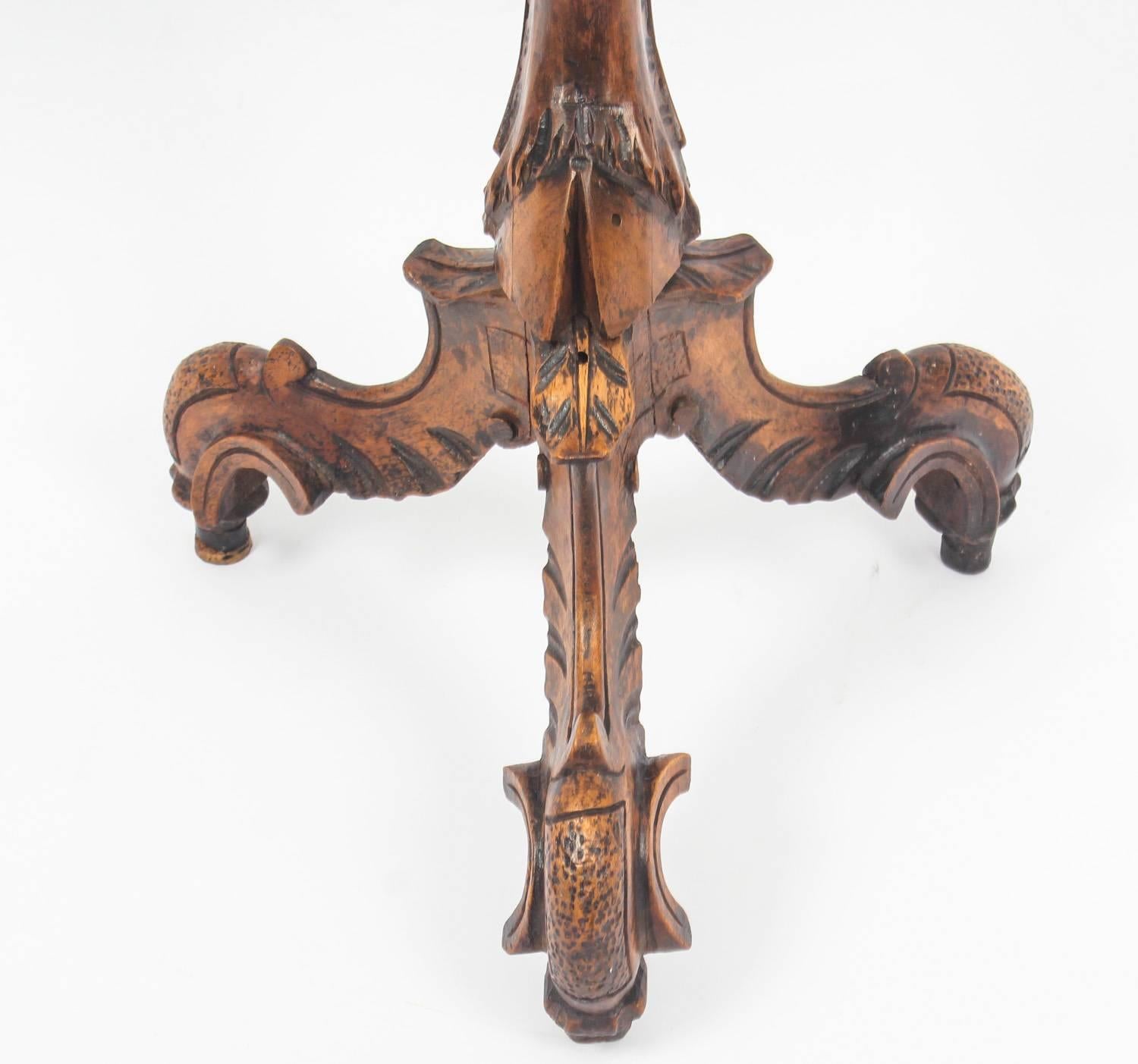 Antique Venetian Carved Walnut Pedestal Torchere, Early 19th Century In Excellent Condition In London, GB