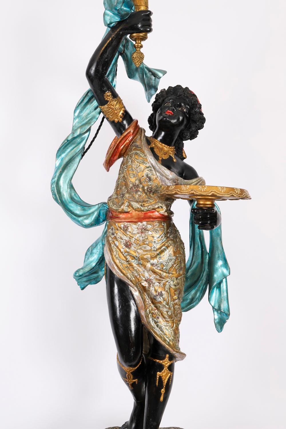 Antigua Antorcha Figural Veneciana de Madera Tallada Siglo XIX Tallado en venta