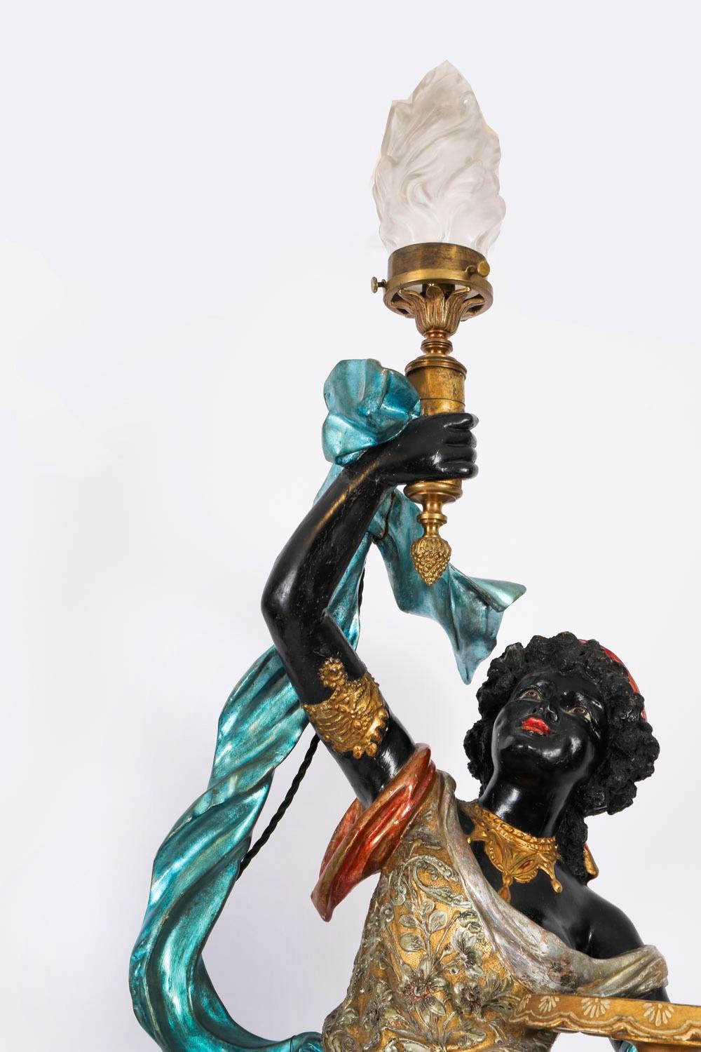Antigua Antorcha Figural Veneciana de Madera Tallada Siglo XIX en Bueno estado para la venta en London, GB