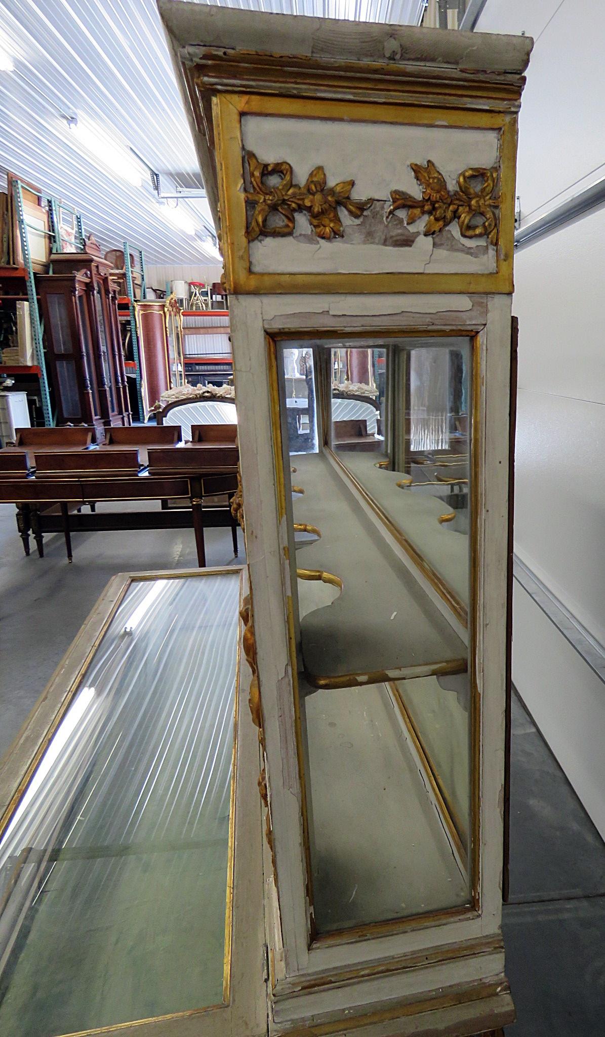 Antique Painted and Gilded Italian Venetian Gilded Jewelry Display Case C1880s 2