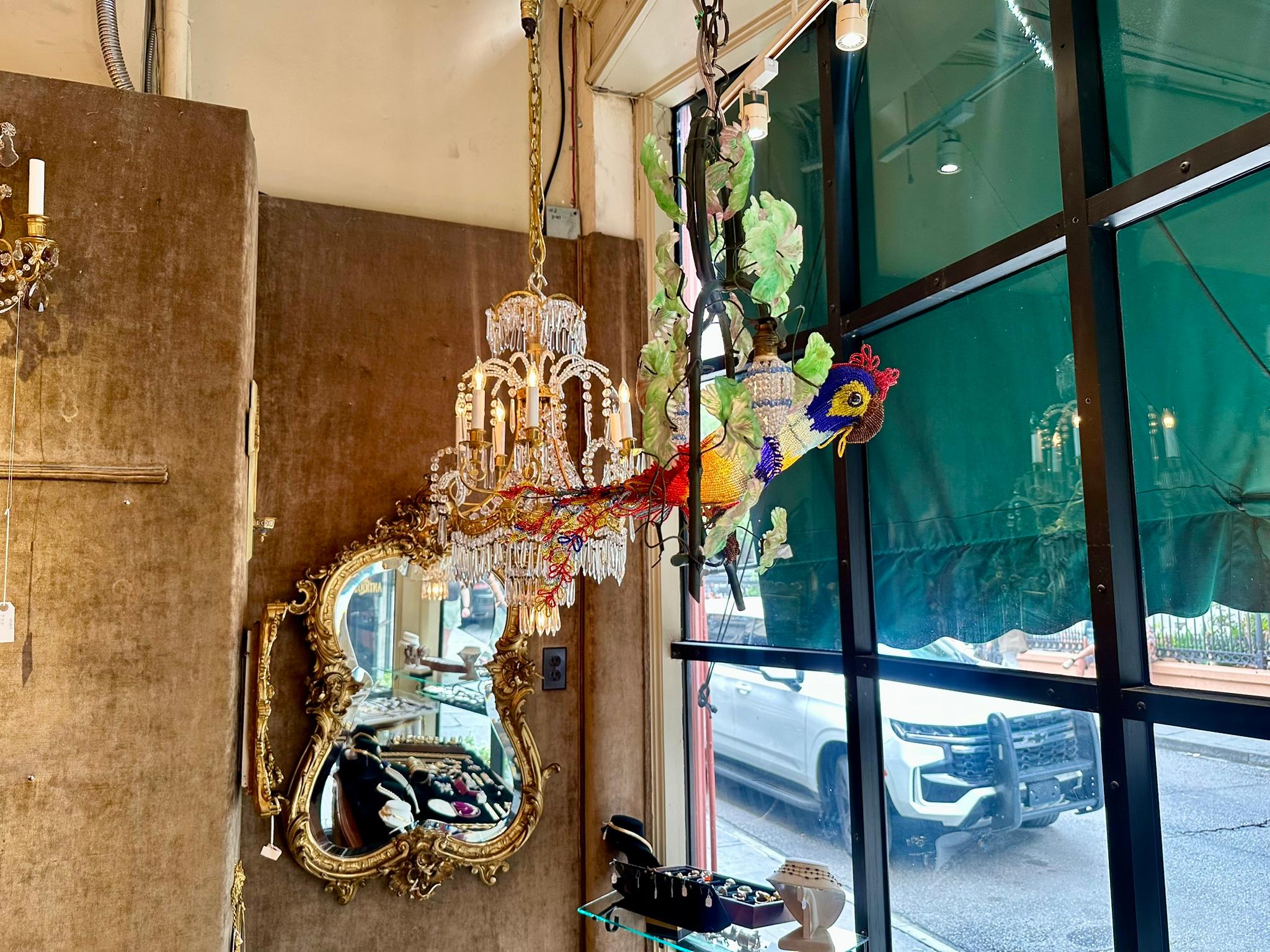Antico lampadario in vetro veneziano con figura di pappagallo in rilievo, CIRCA 1920-1940. in vendita 5