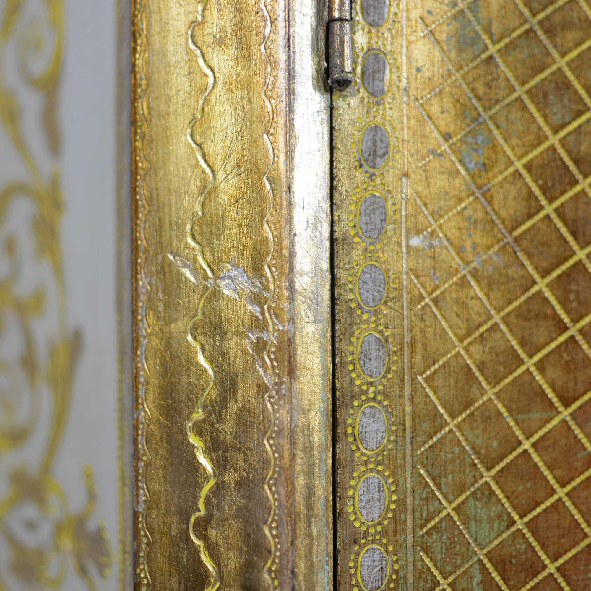 Antique Venetian Gold Dry Bar Cabinet 3