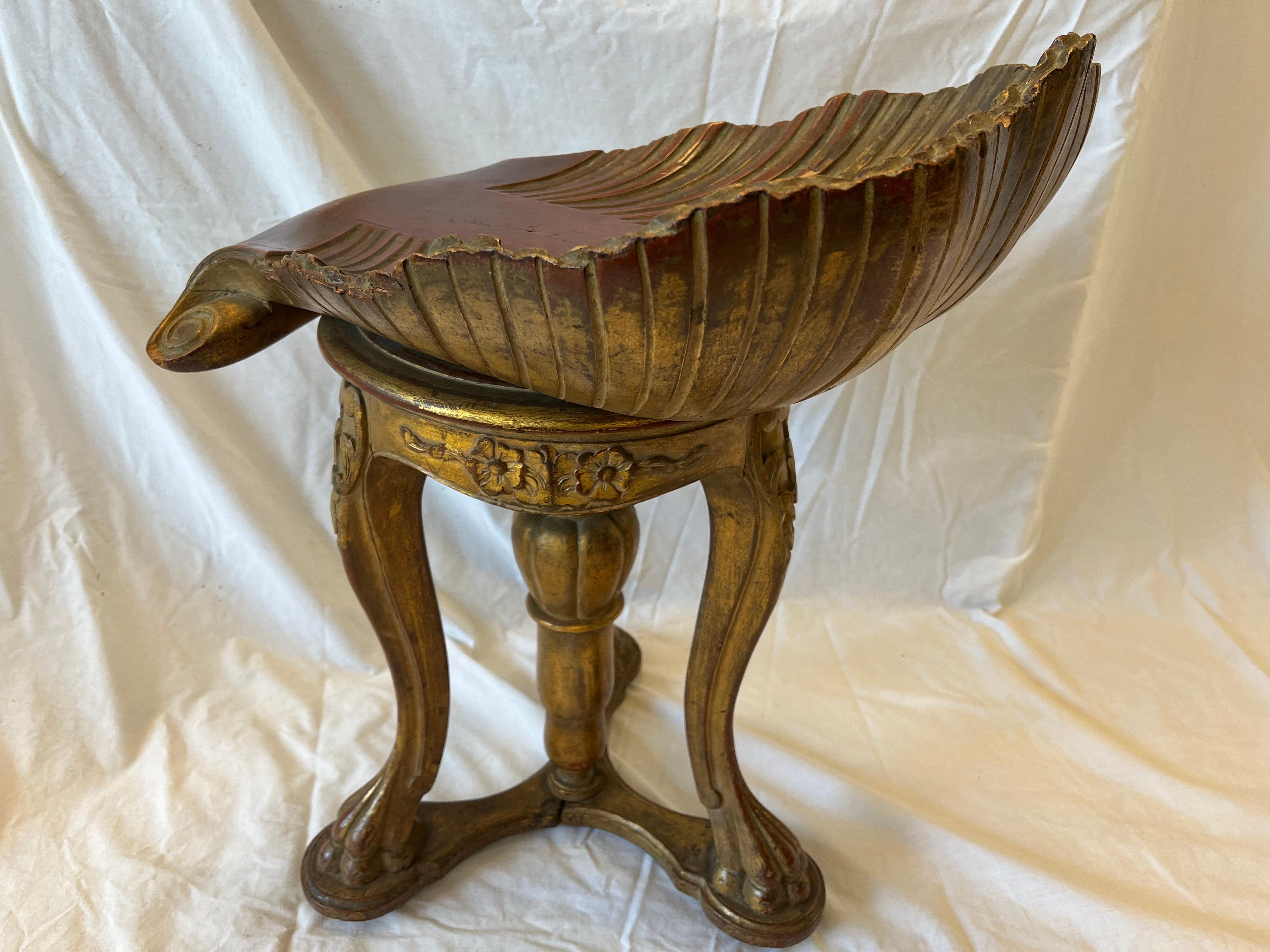 Antique Venetian Italian Grotto Piano Stool Carved Gold Gilt Shell Rocaille Seat In Distressed Condition In Atlanta, GA