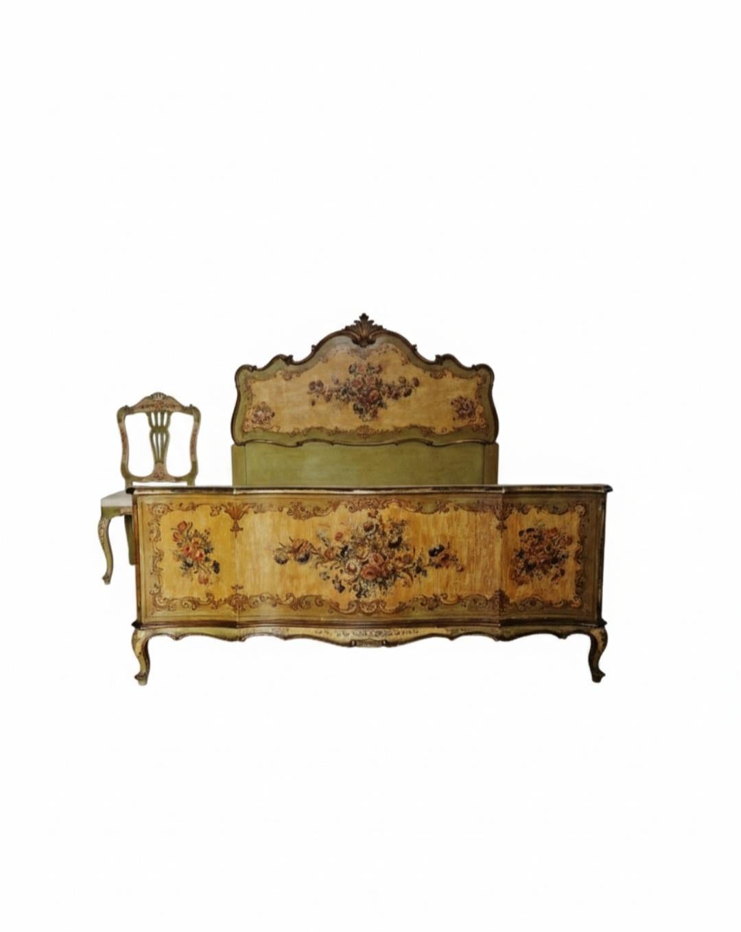 Rococo Lit et chaise vénitiens anciens de grande taille en vente