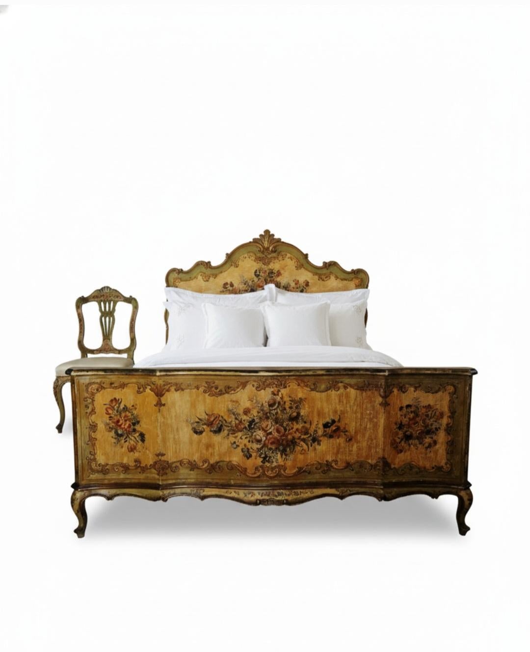 XIXe siècle Lit et chaise vénitiens anciens de grande taille en vente