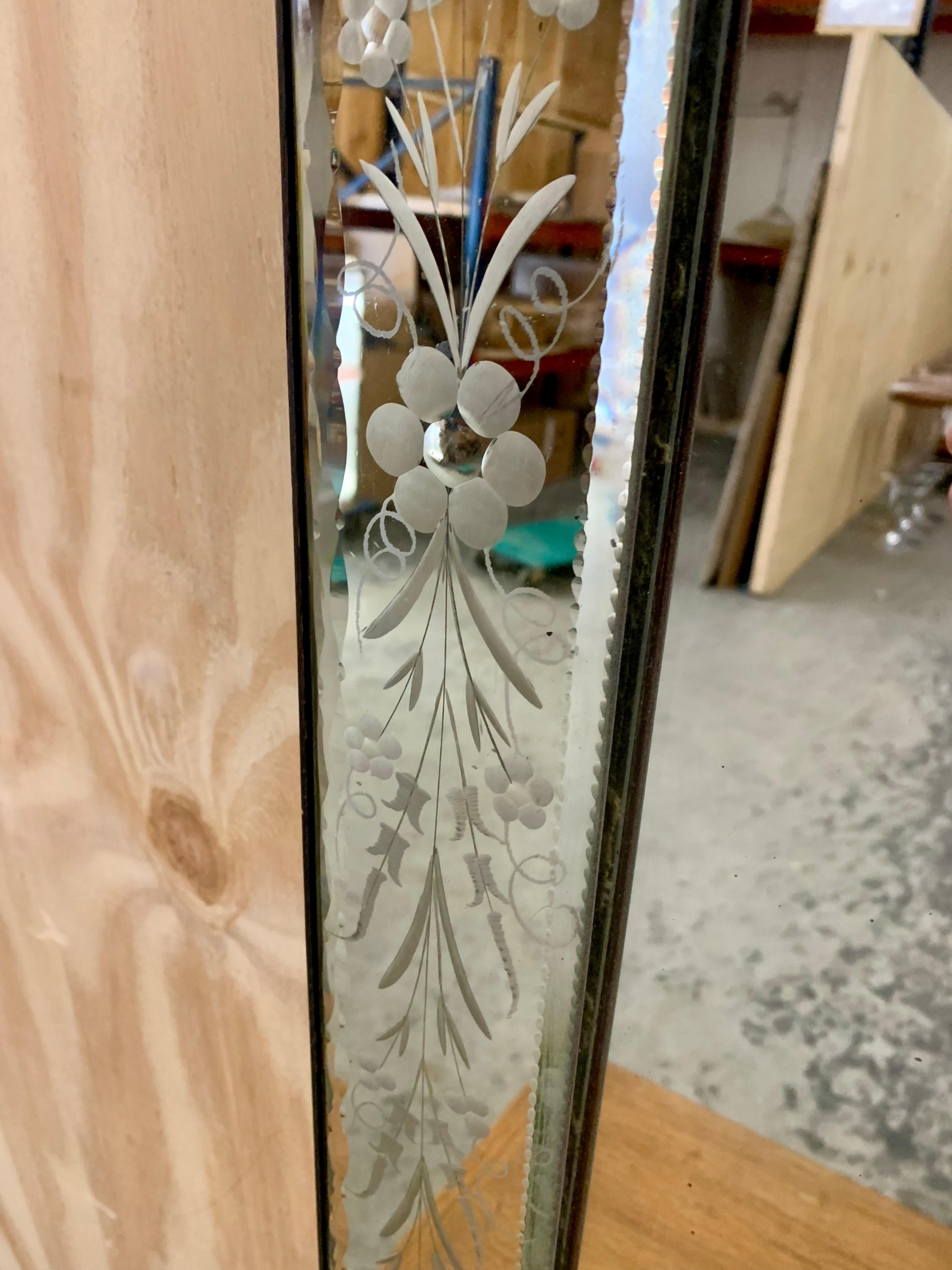 Antique Venetian Mirror For Sale 5